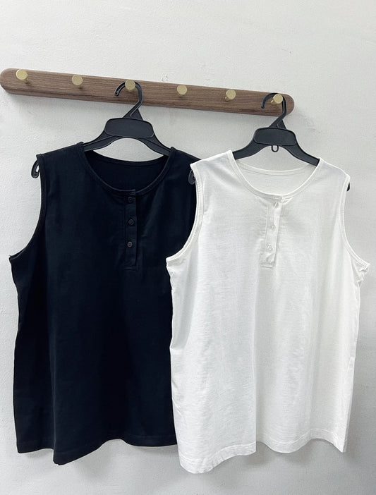 【SALE】圓領包邊鈕扣背心|黑