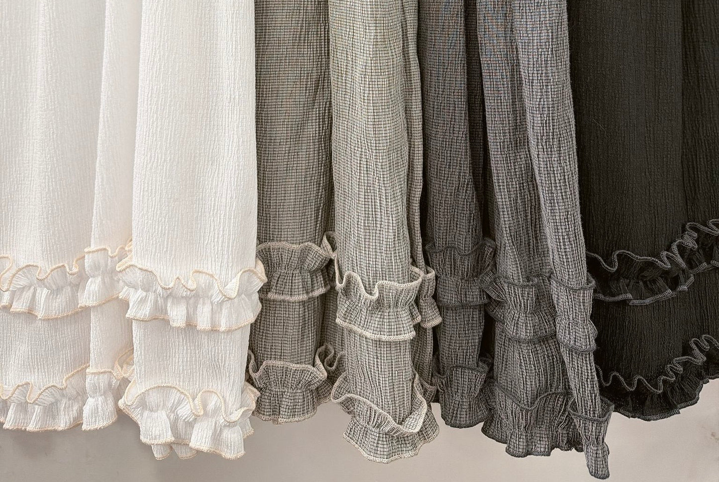 【新品優惠】暗紋ruffle邊吊帶ops丨4 col