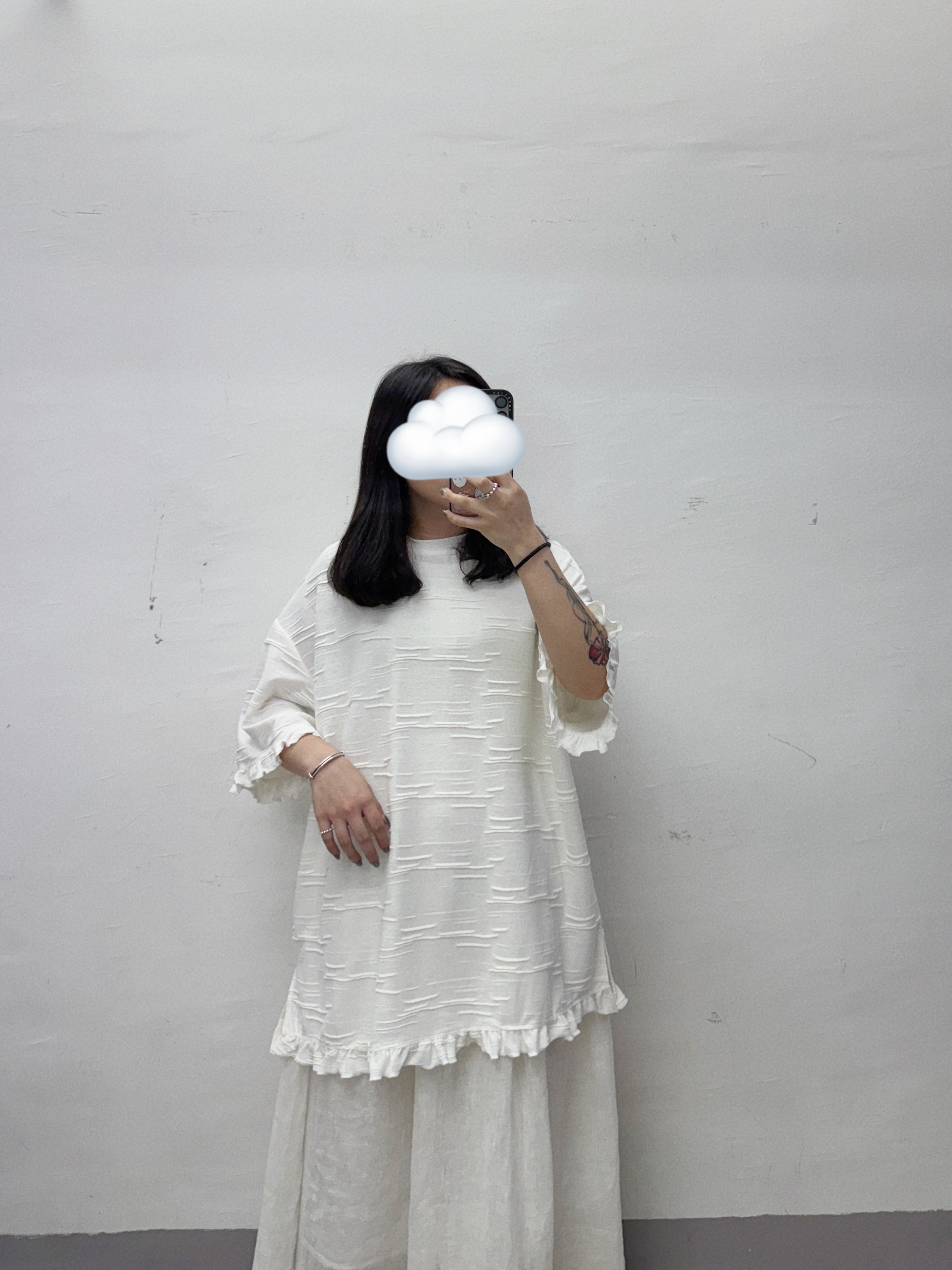 oversize暗紋ruffle top丨米白