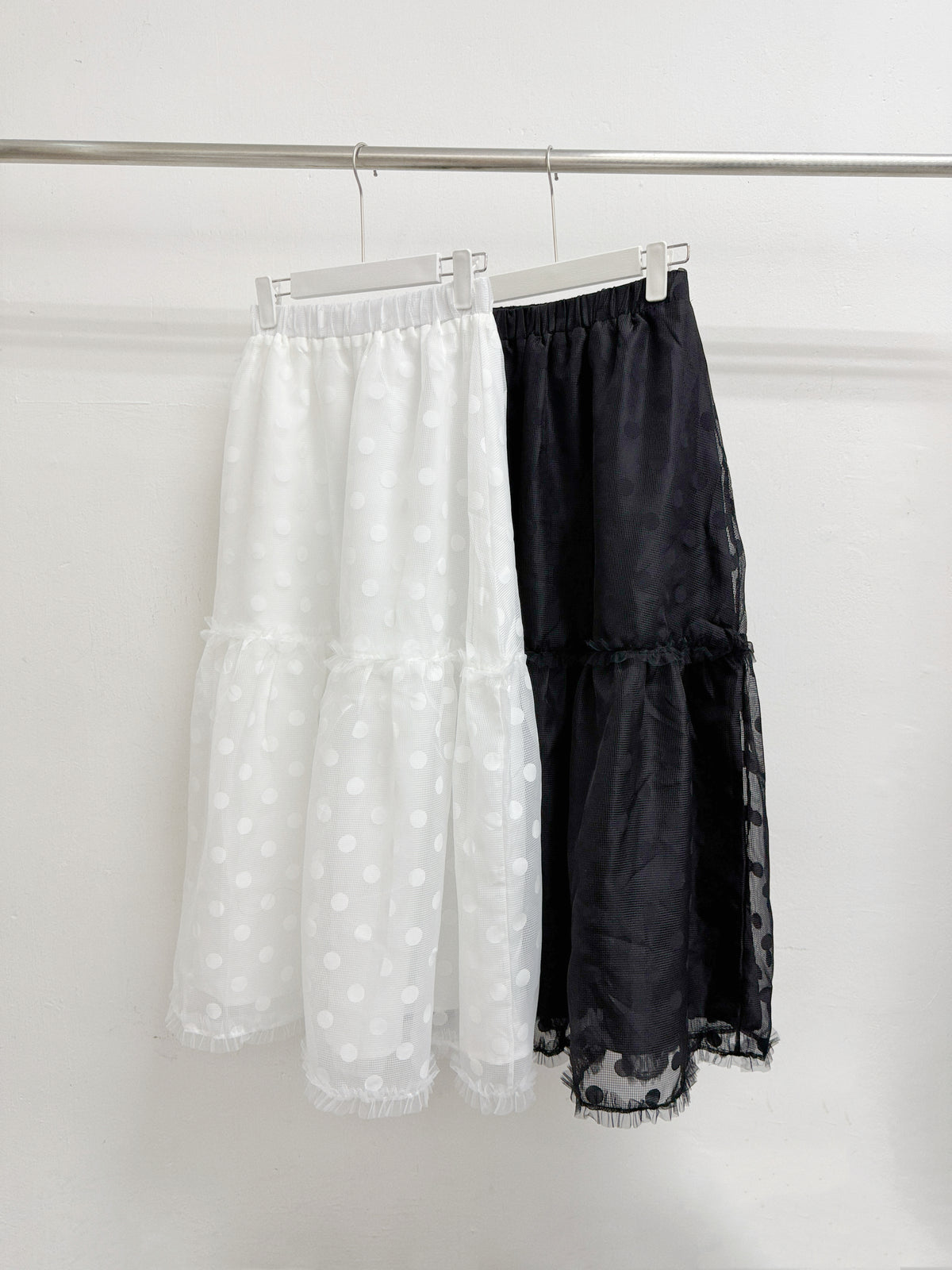 【SALE】波點暗格紋透紗半身裙丨黑