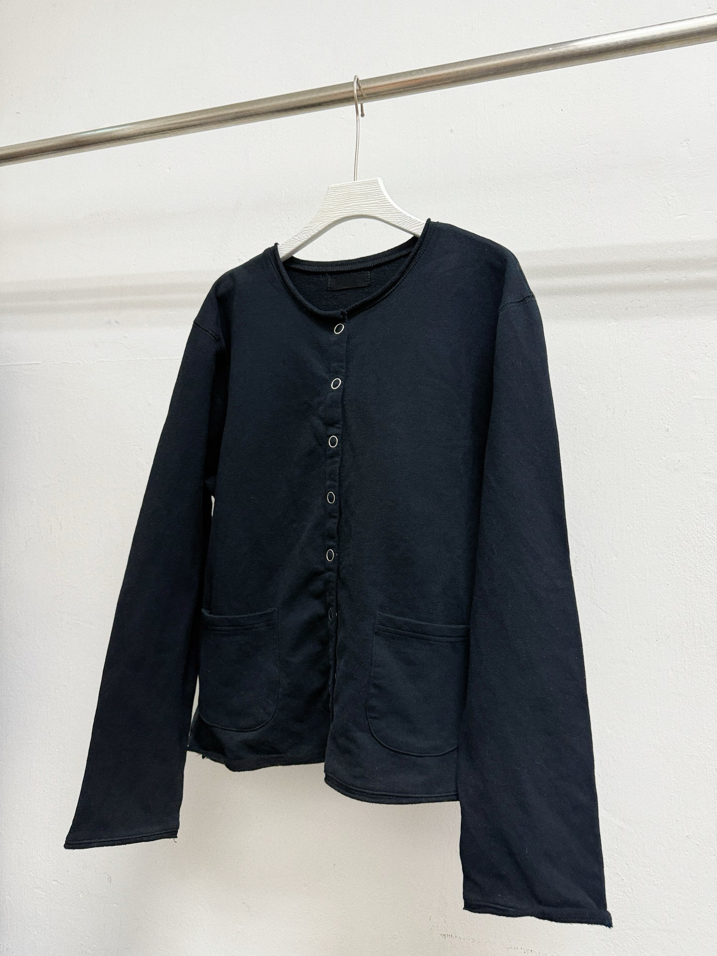 【SALE】啪啪鈕圓領外套(內有絨毛底)丨黑