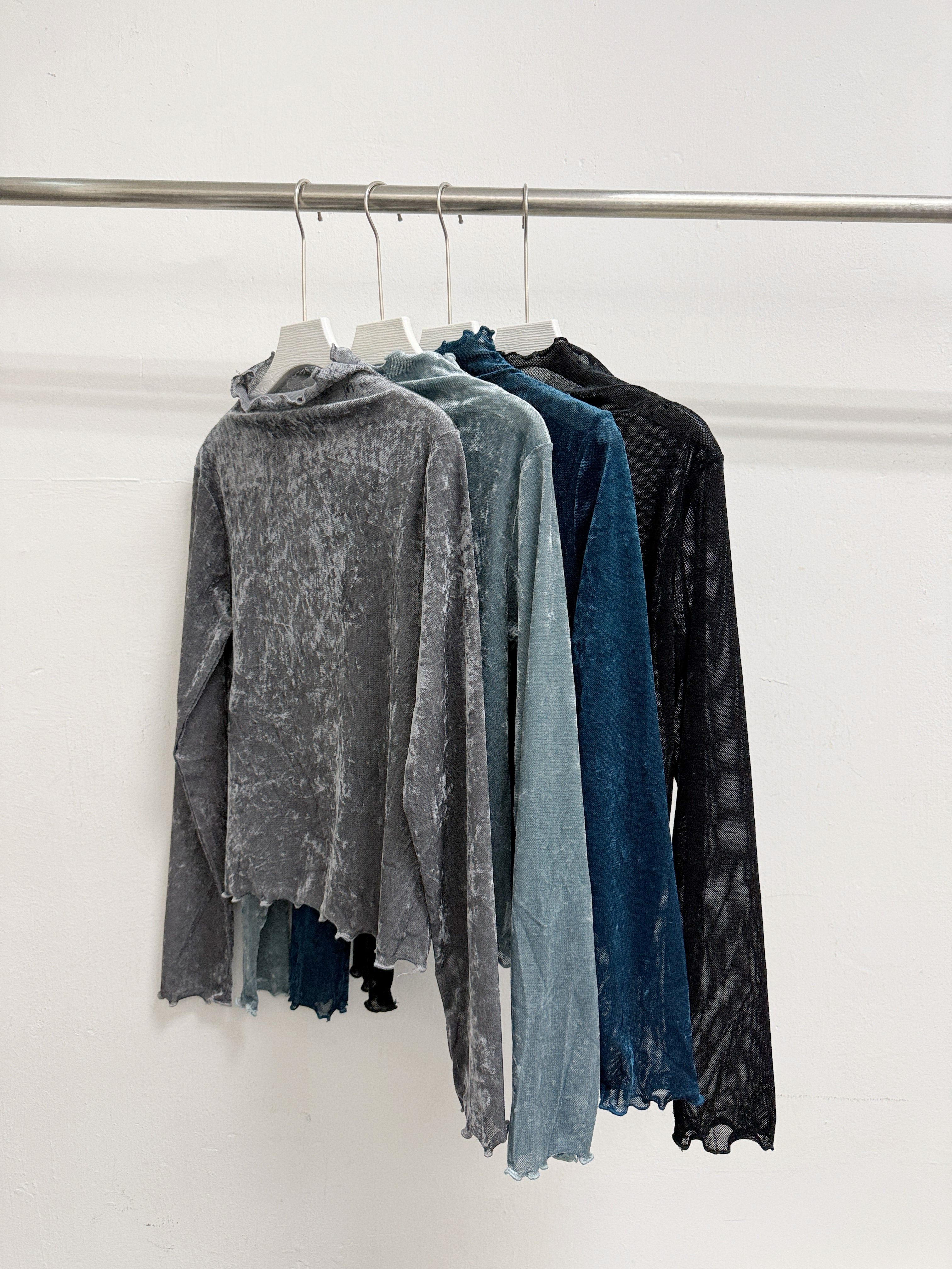 【SALE】絲絨微透打底top(可穿指)丨銀灰 黑