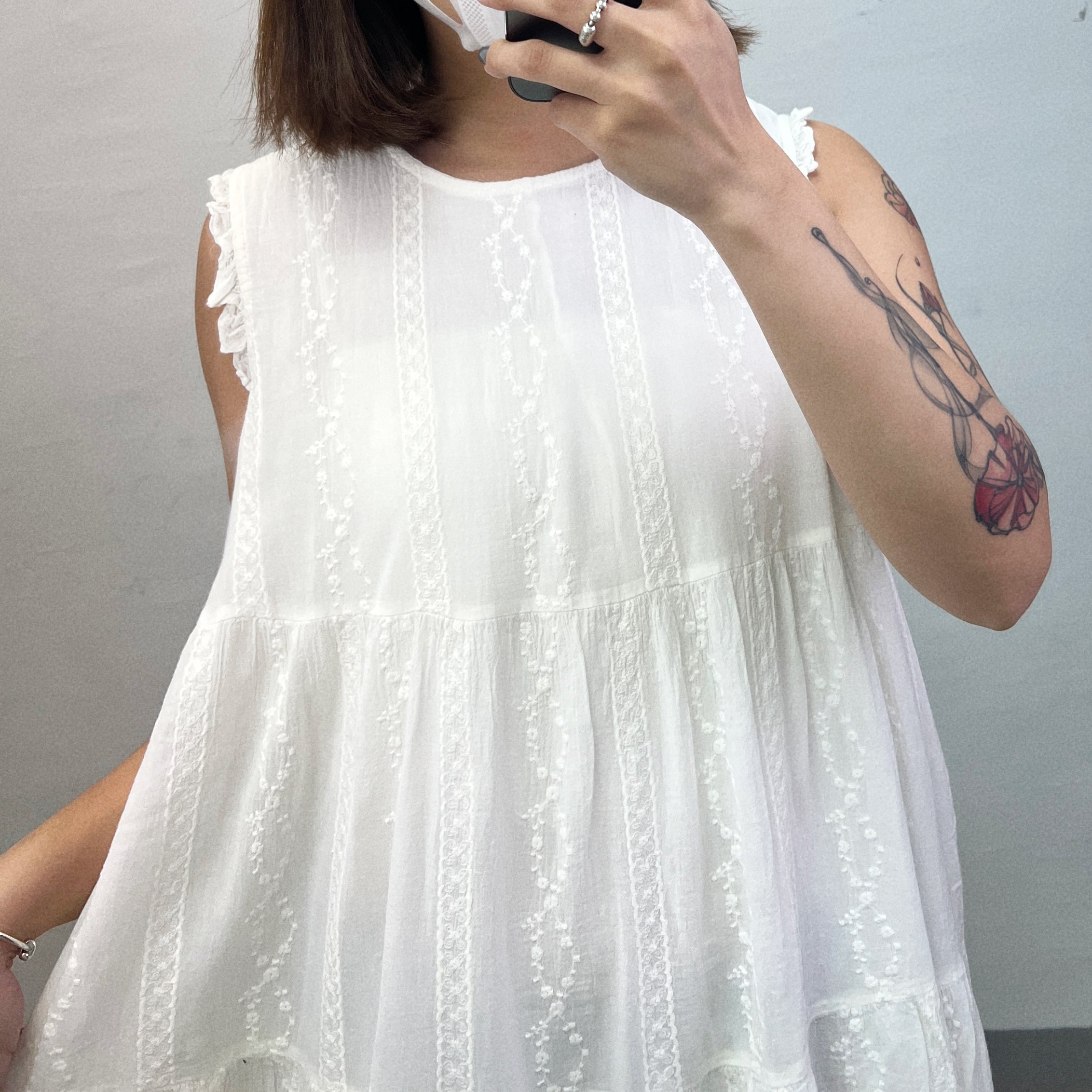 【SALE】刺繡花紋層層背心ops｜黑