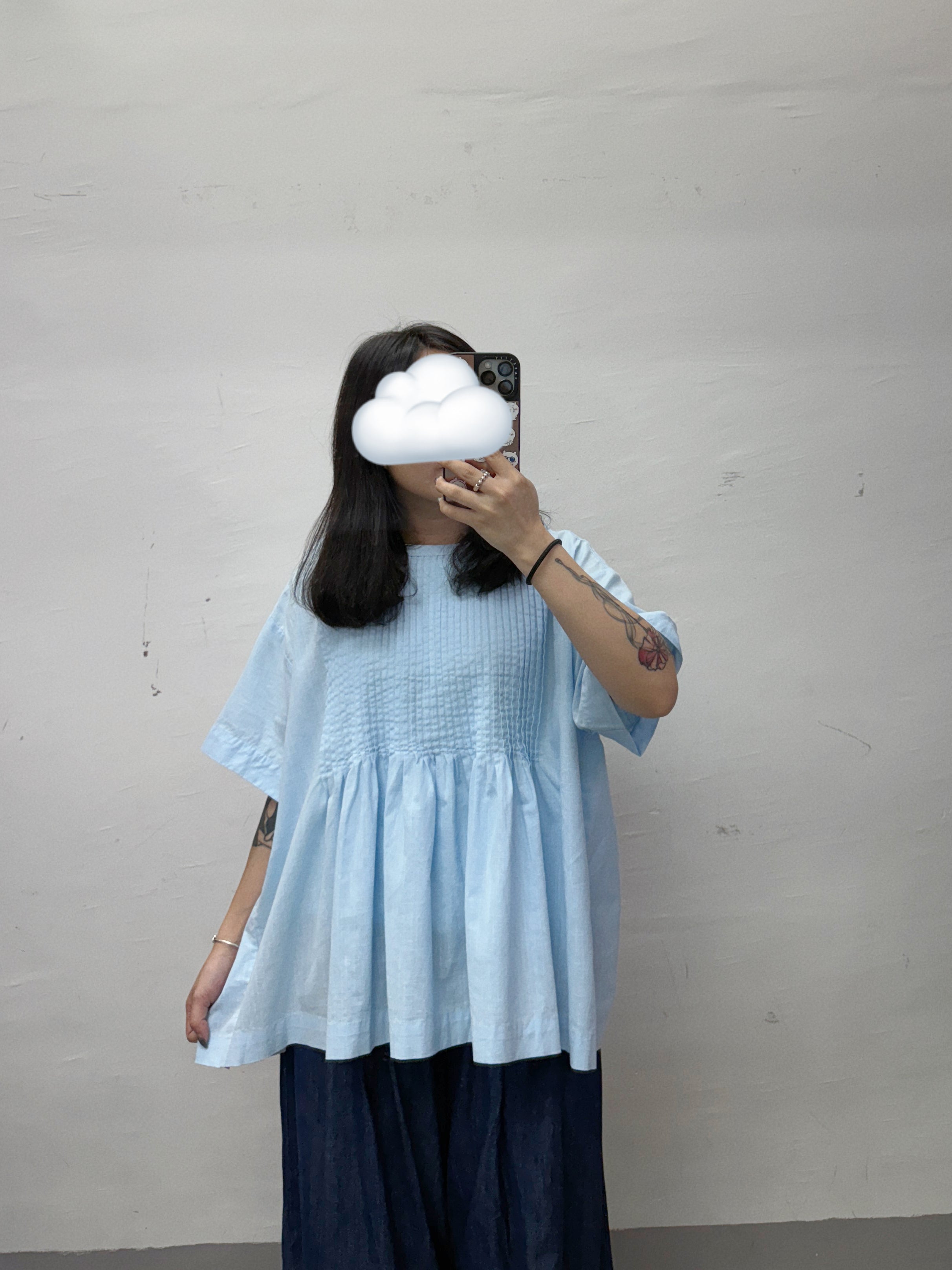 【SALE】麻質百褶紋top丨淺藍