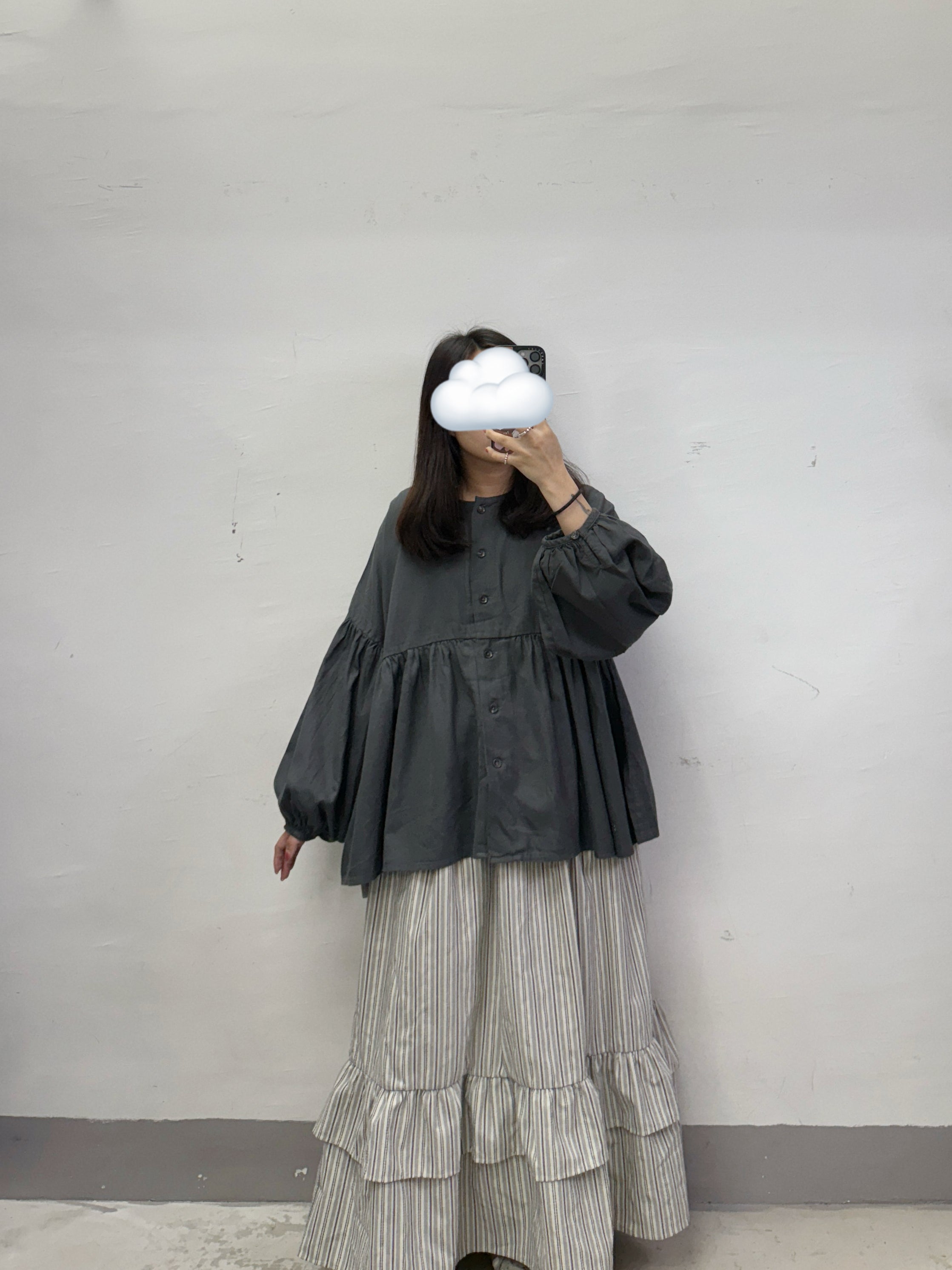 薄斜布泡泡袖開胸上衣丨3 col