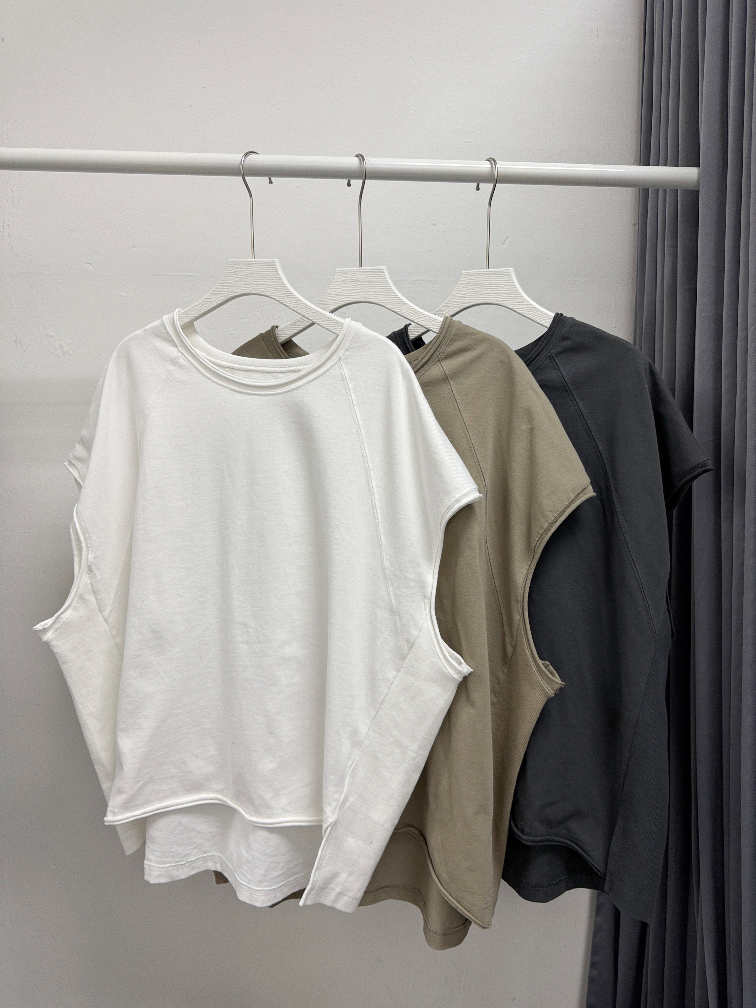 【SALE】翼袖捲邊top丨3 col