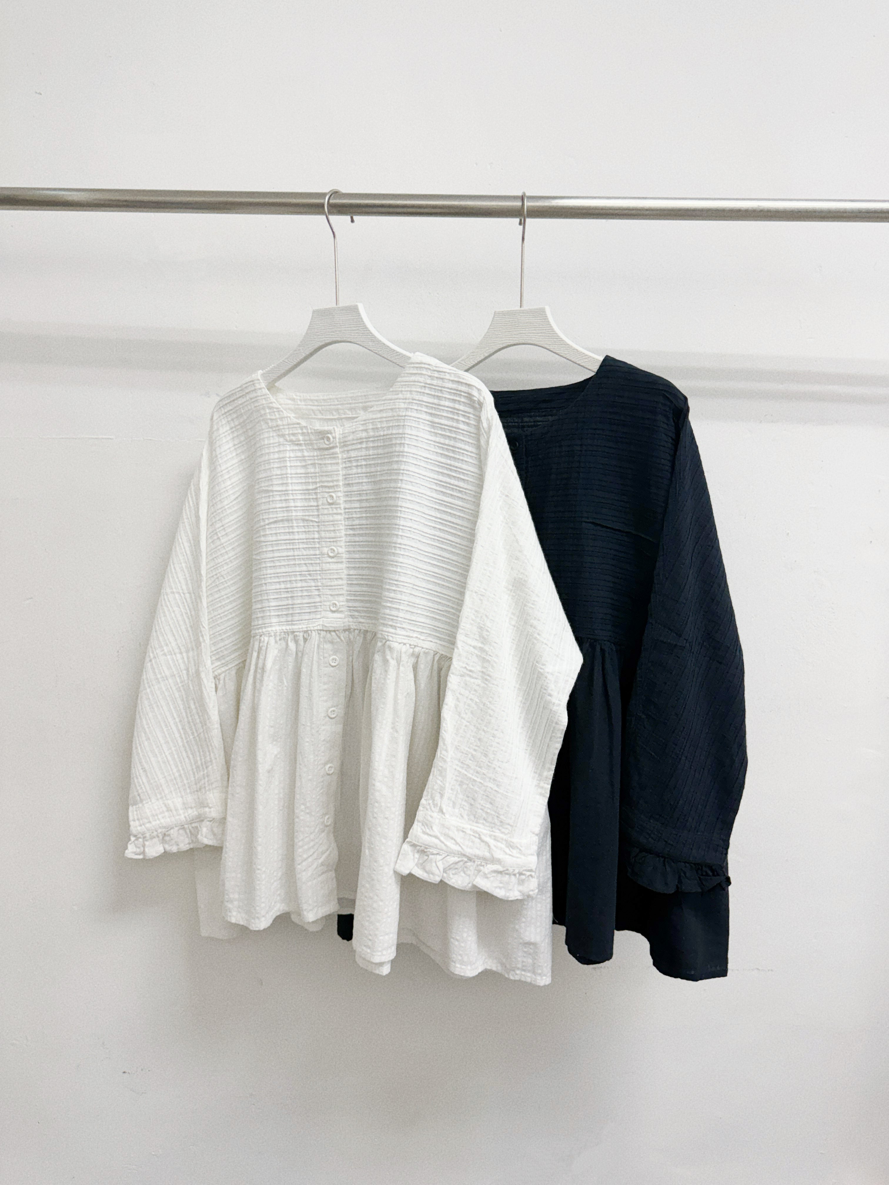 壓褶拼布開胸傘型上衣丨2 col