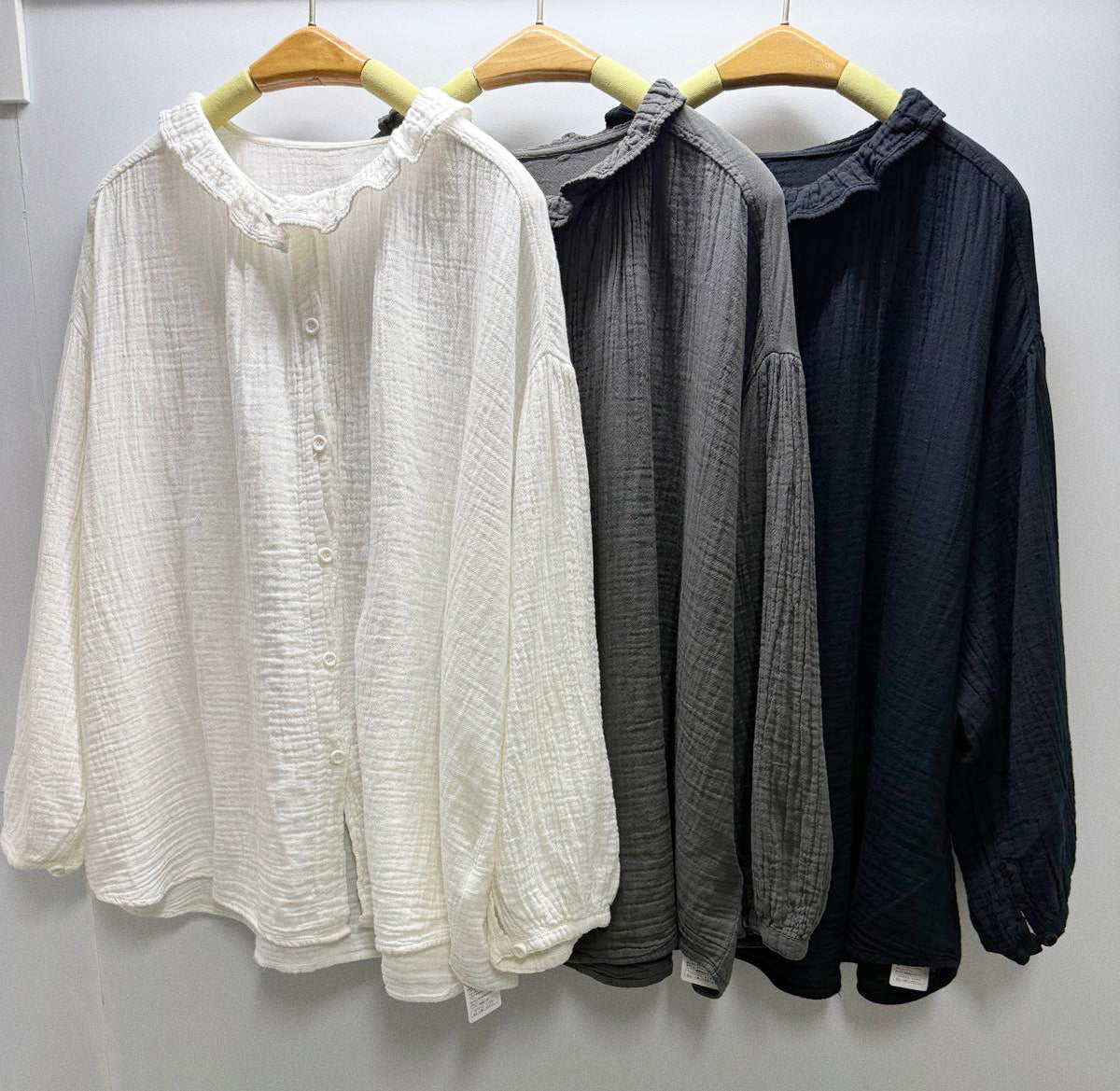 bb棉荷葉領排鈕top｜黑