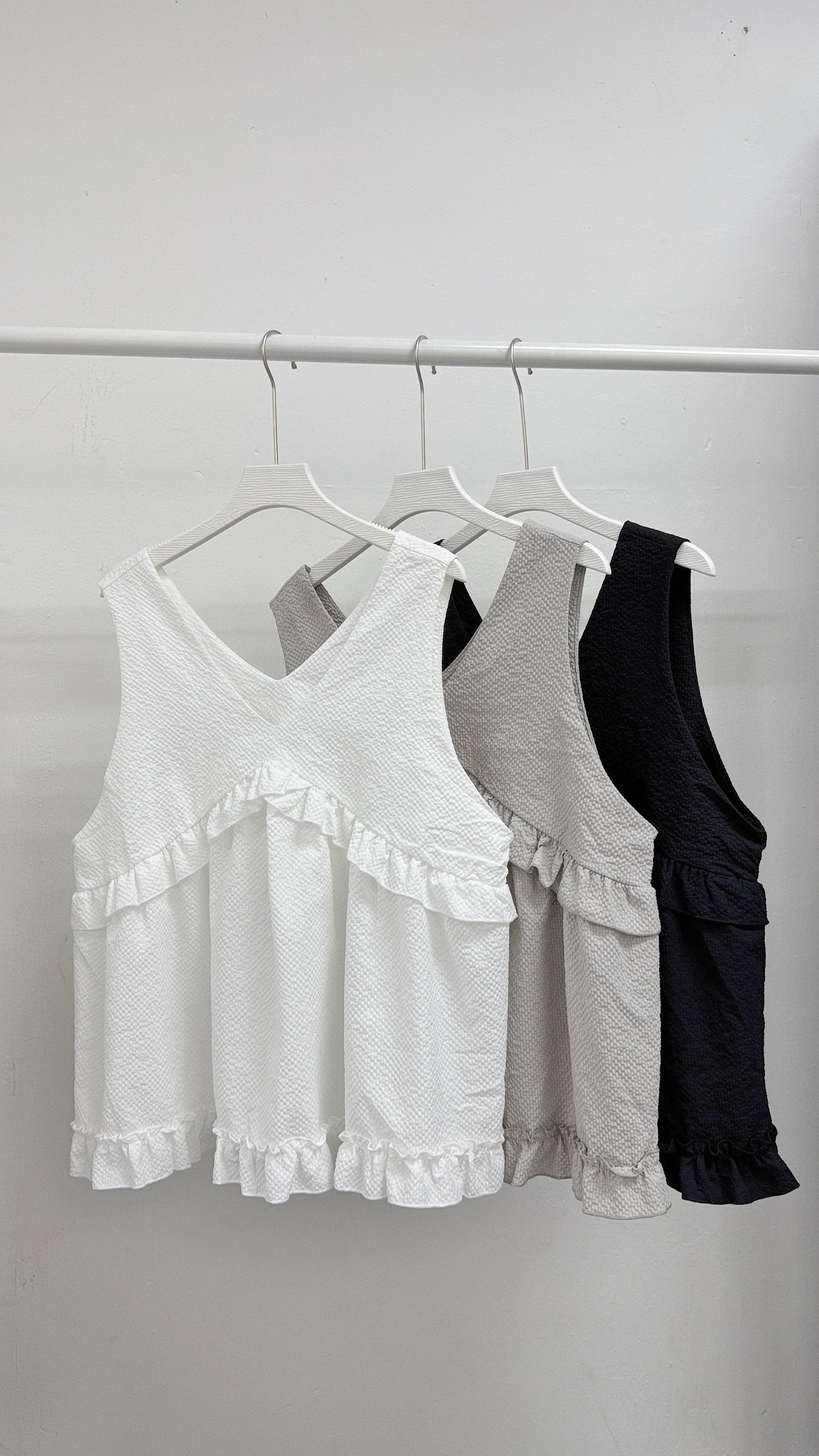 【SALE】v領ruffle外搭丨杏