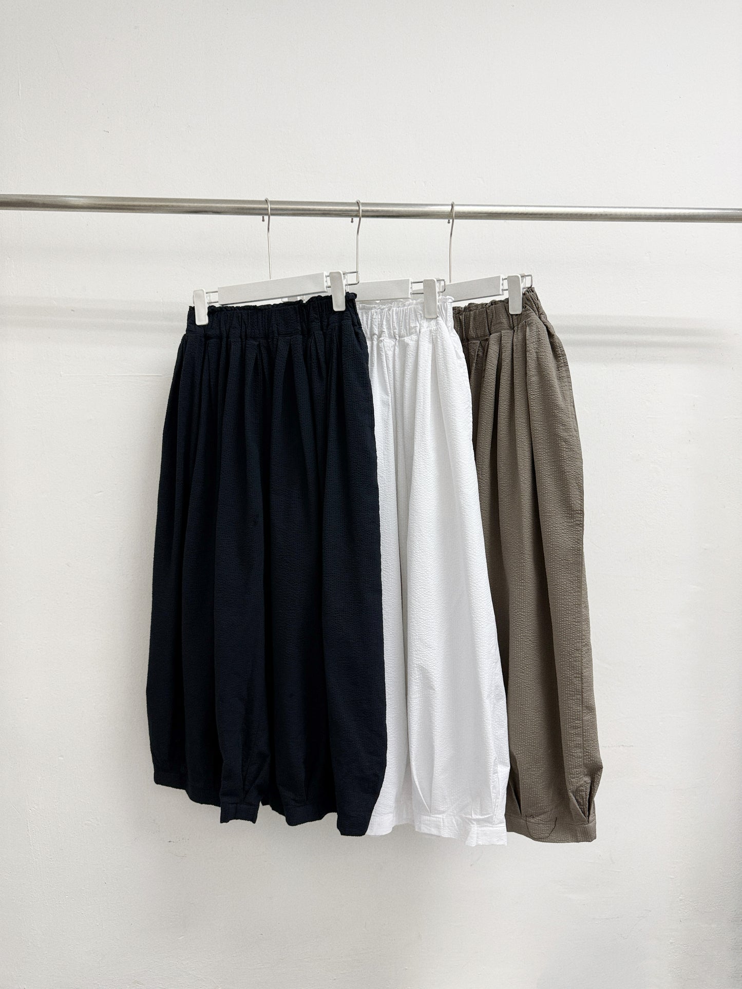 【新品優惠】暗紋泡泡全橡筋闊褲丨3 col
