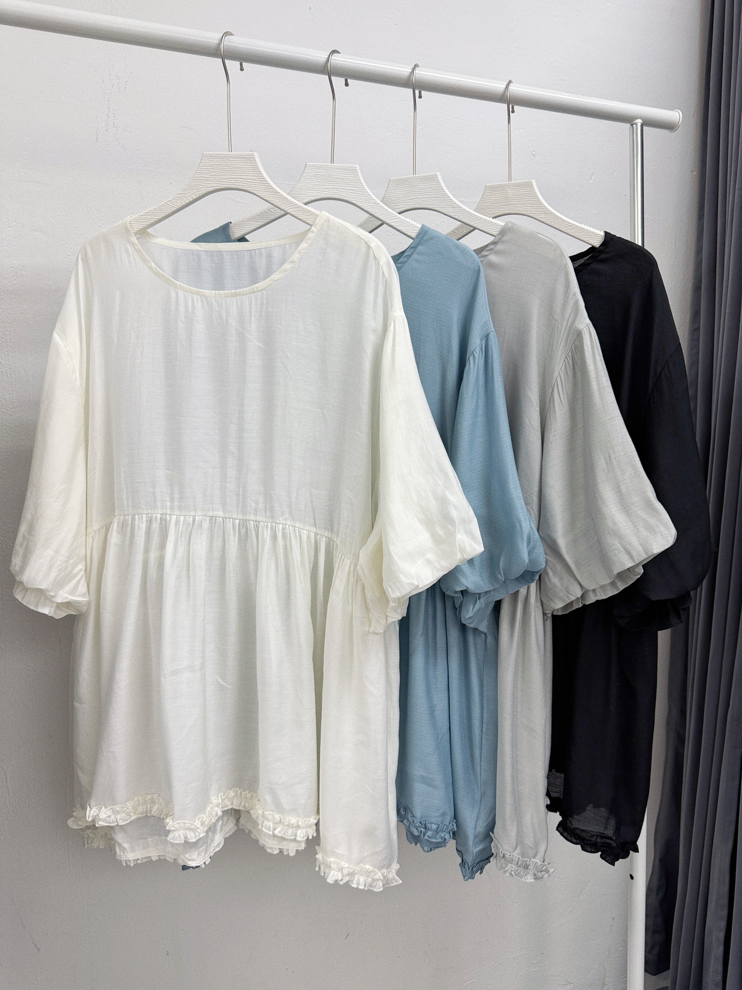 【SALE】泡泡袖下擺ruffle邊top丨4 col