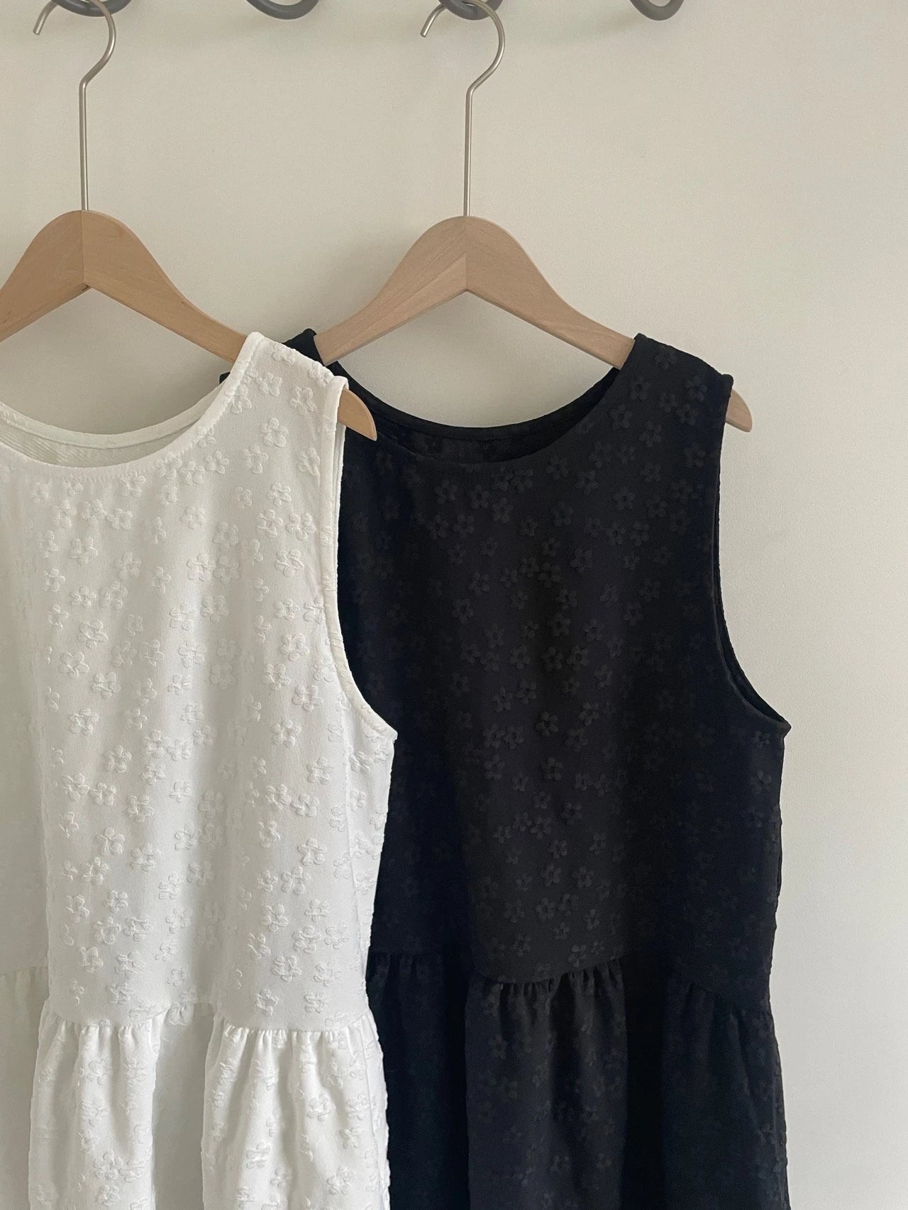 【SALE】花花背心裙｜黑