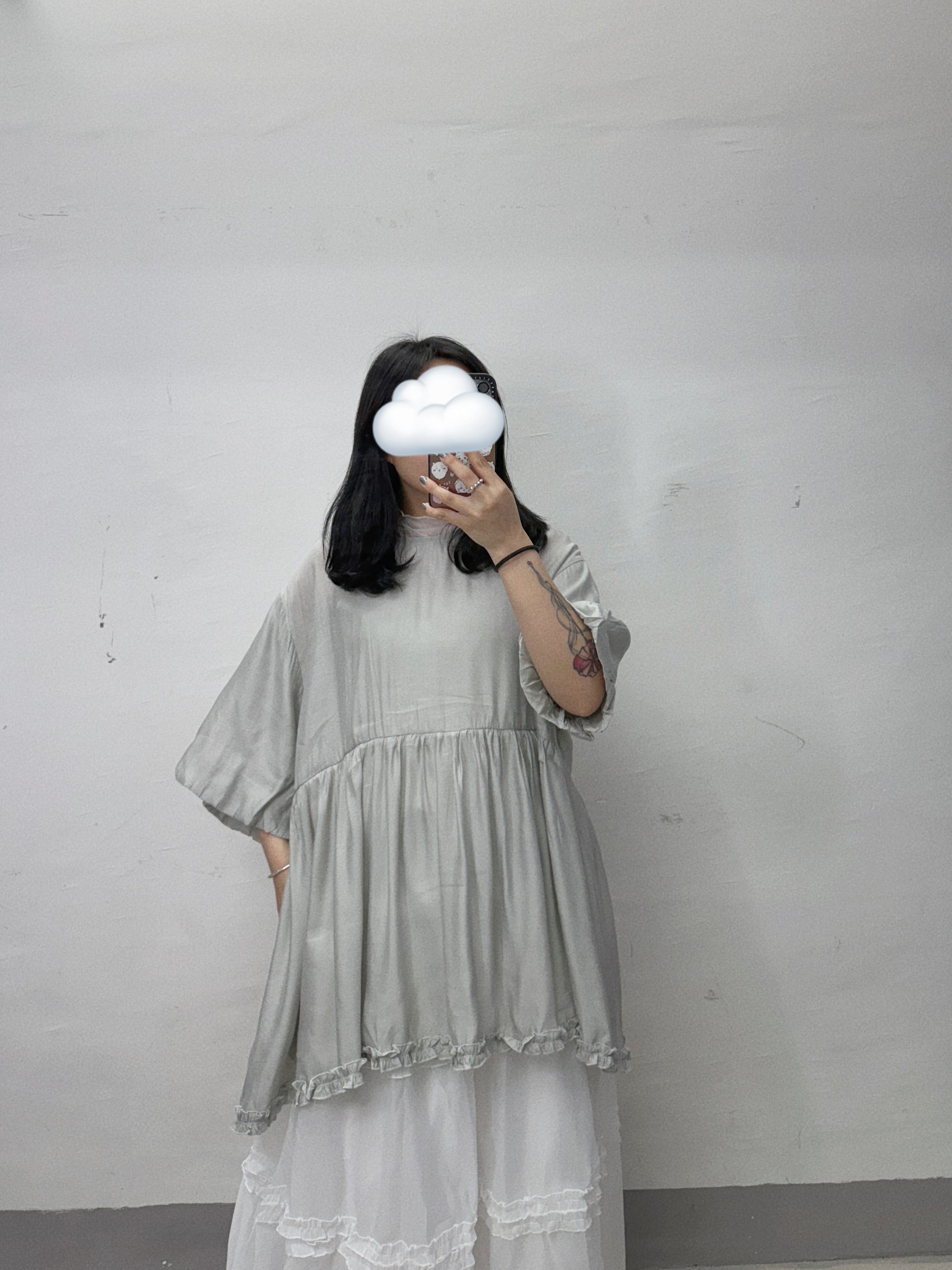 【SALE】泡泡袖下擺ruffle邊top丨4 col