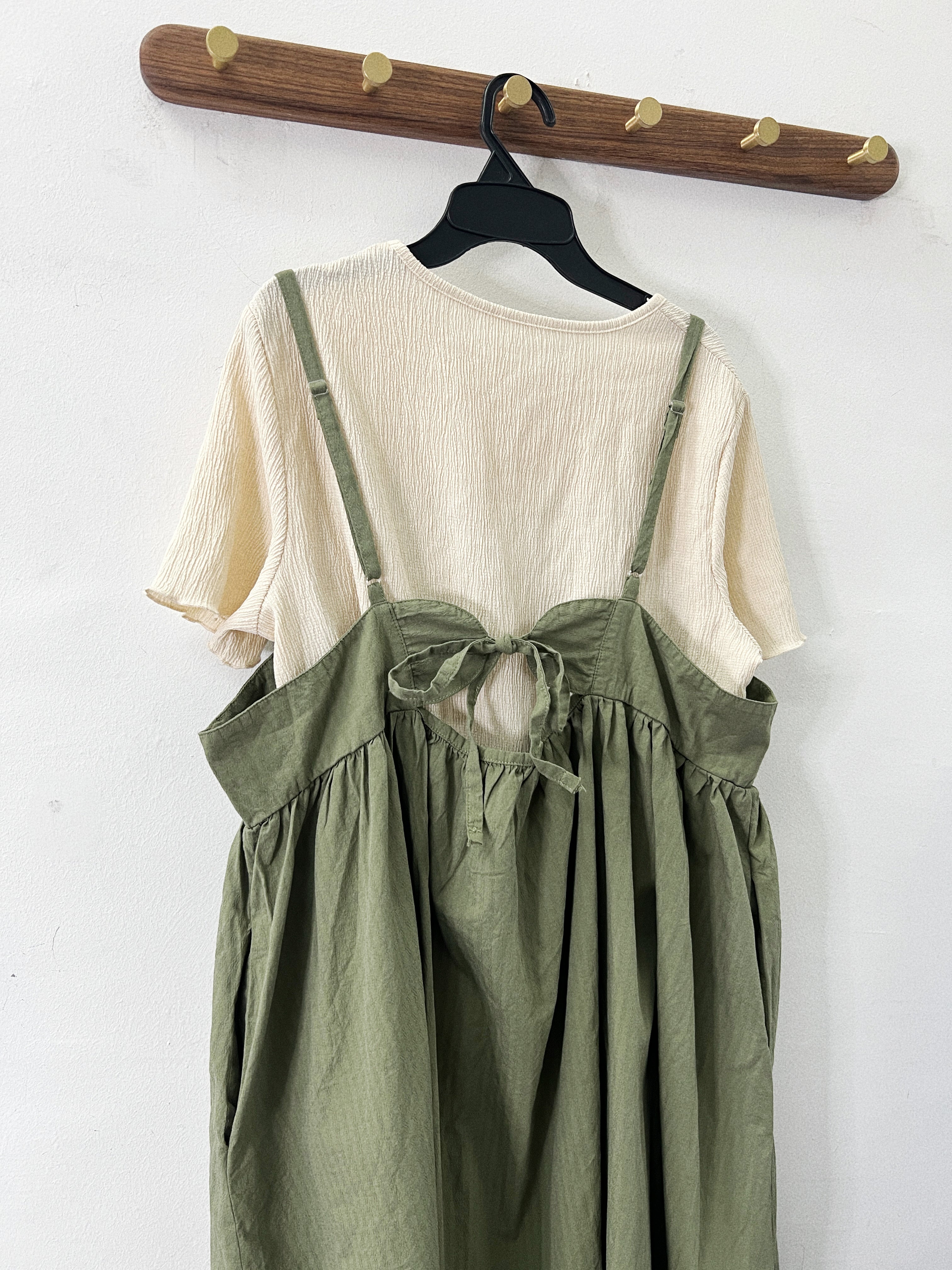 暗波浪紋吊帶ops