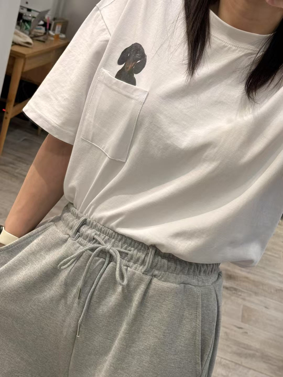 口袋狗狗print tee丨白