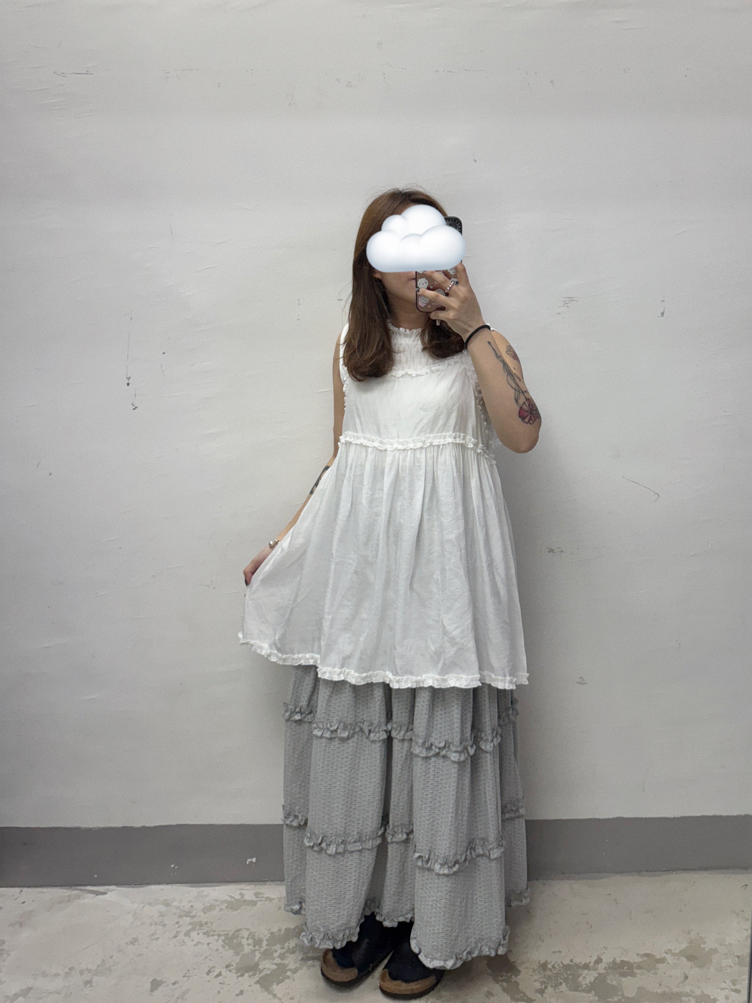 【SALE】絲滑～ruffle邊外搭丨白 灰