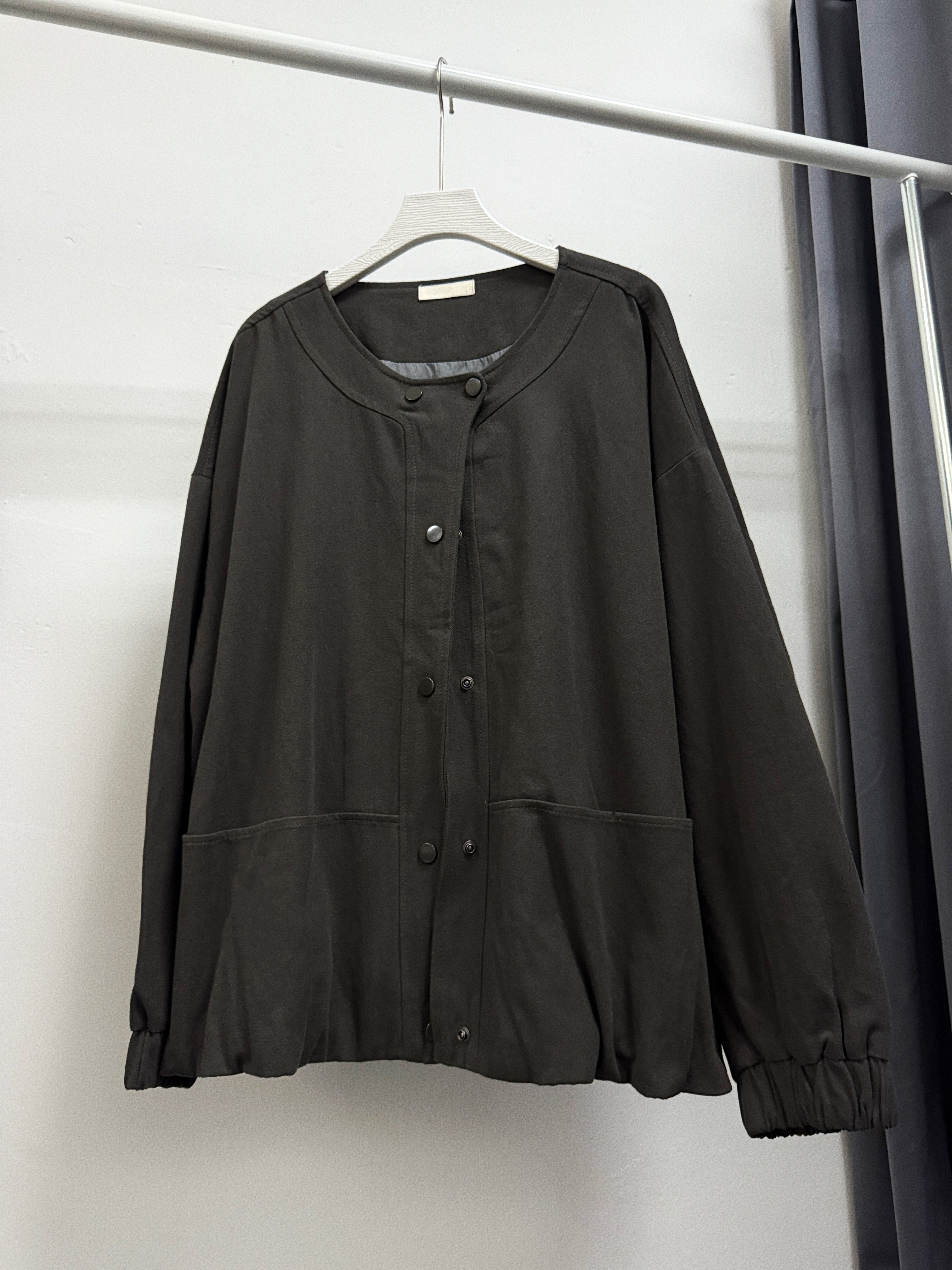 斜布料啪鈕外套丨3 col