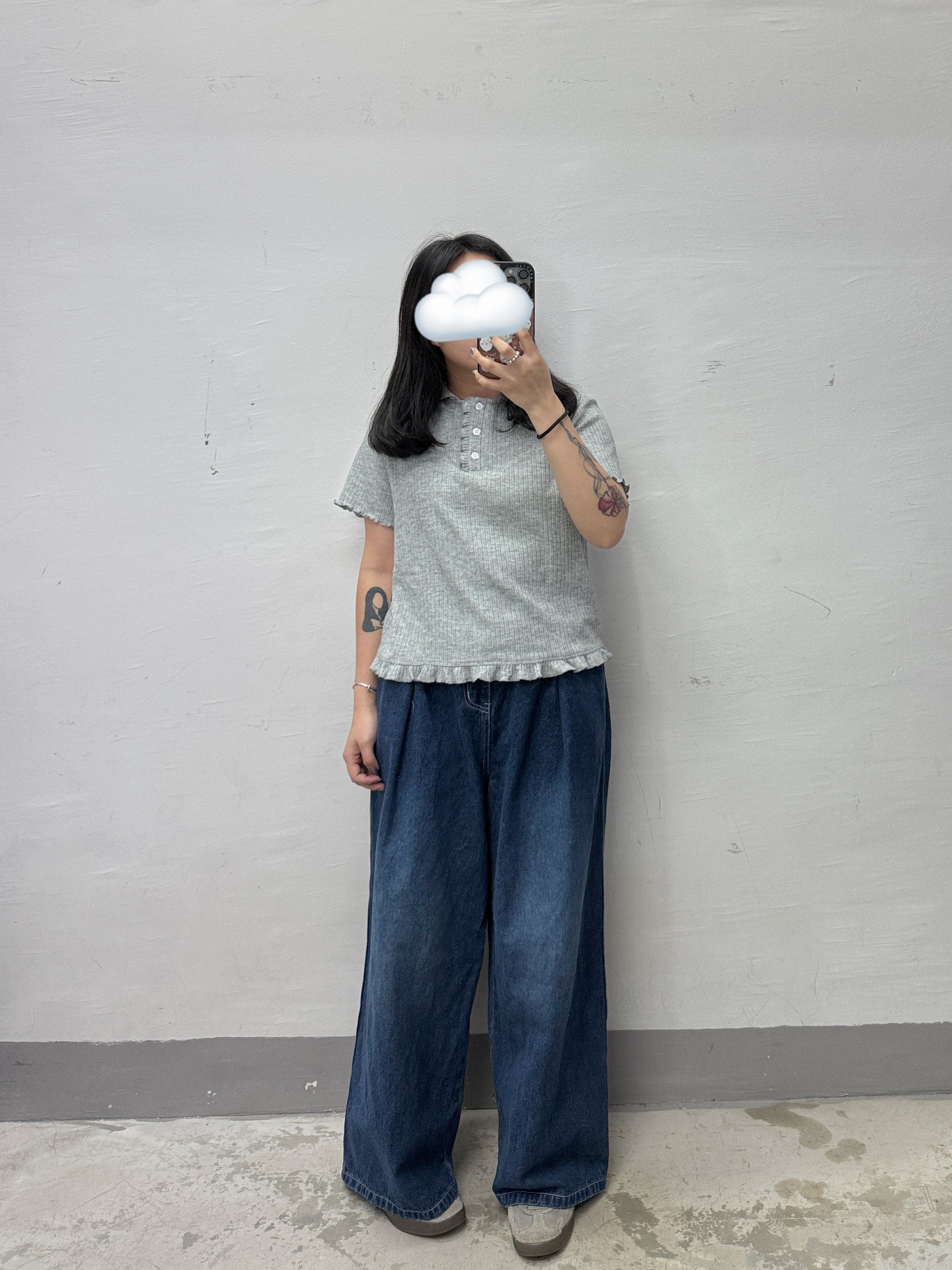 洗水色牛仔闊褲