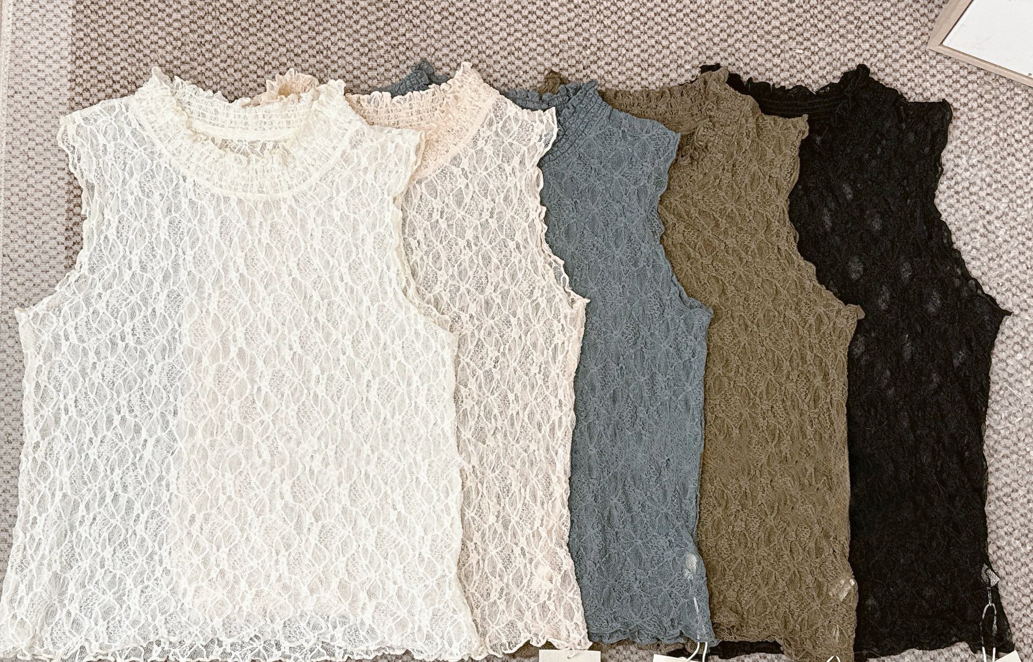 【SALE】透透lace背心丨啡