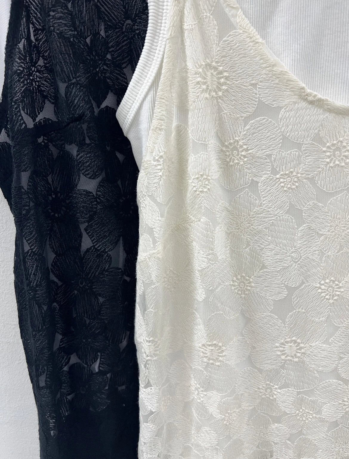 【SALE】花花刺繡透紗吊帶外搭｜黑