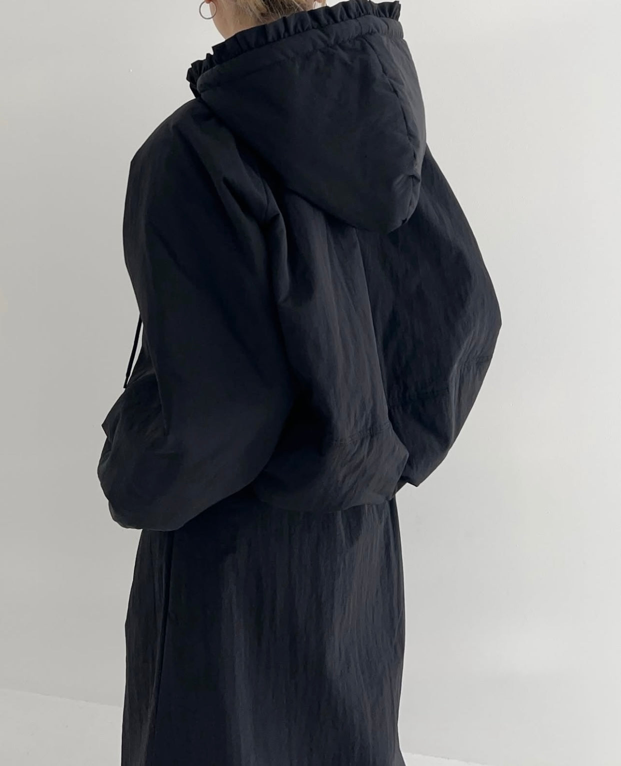 【comeback】ruffle邊有帽泡泡型夾棉外套｜2 col