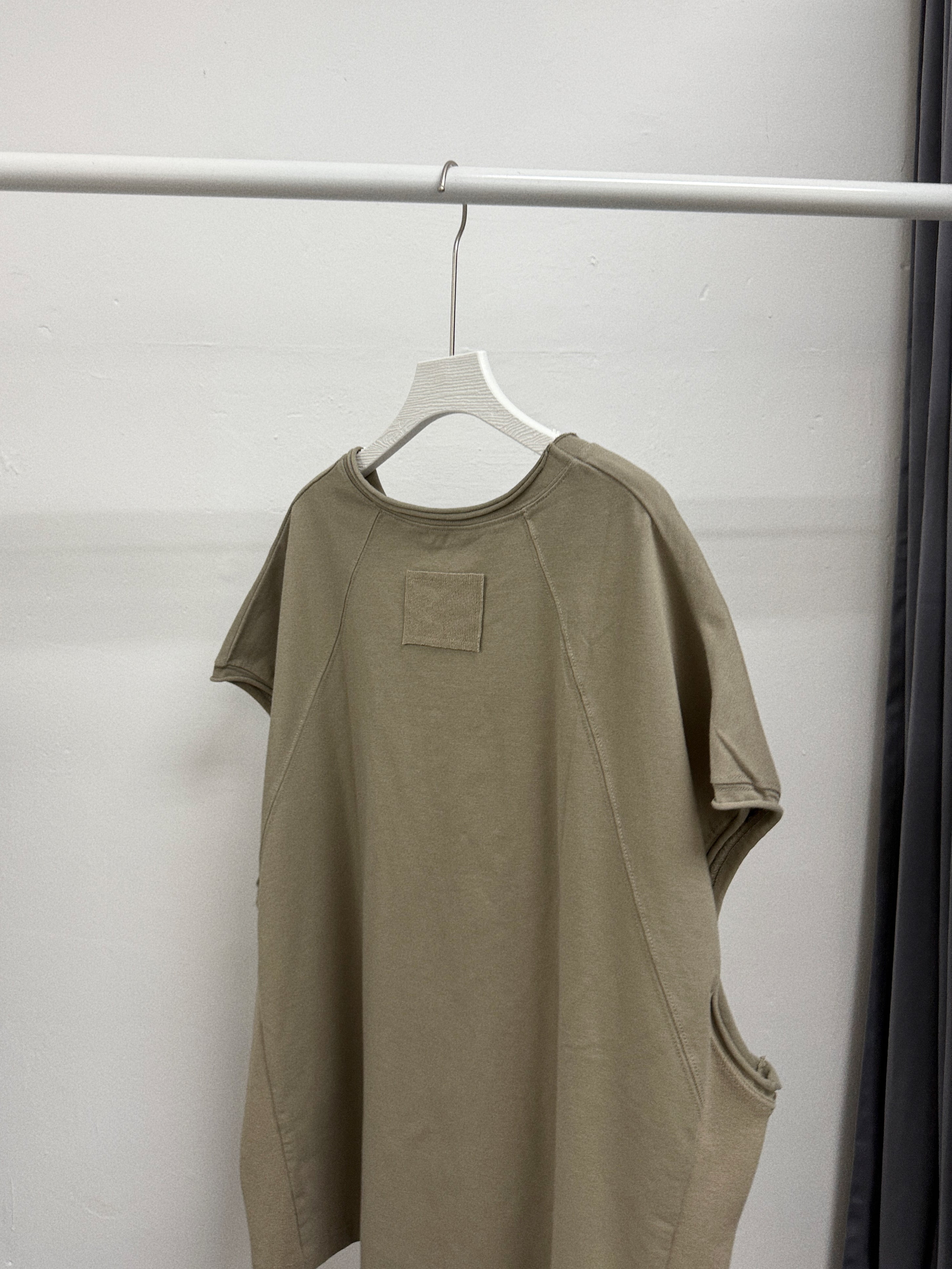 【SALE】翼袖捲邊top丨3 col