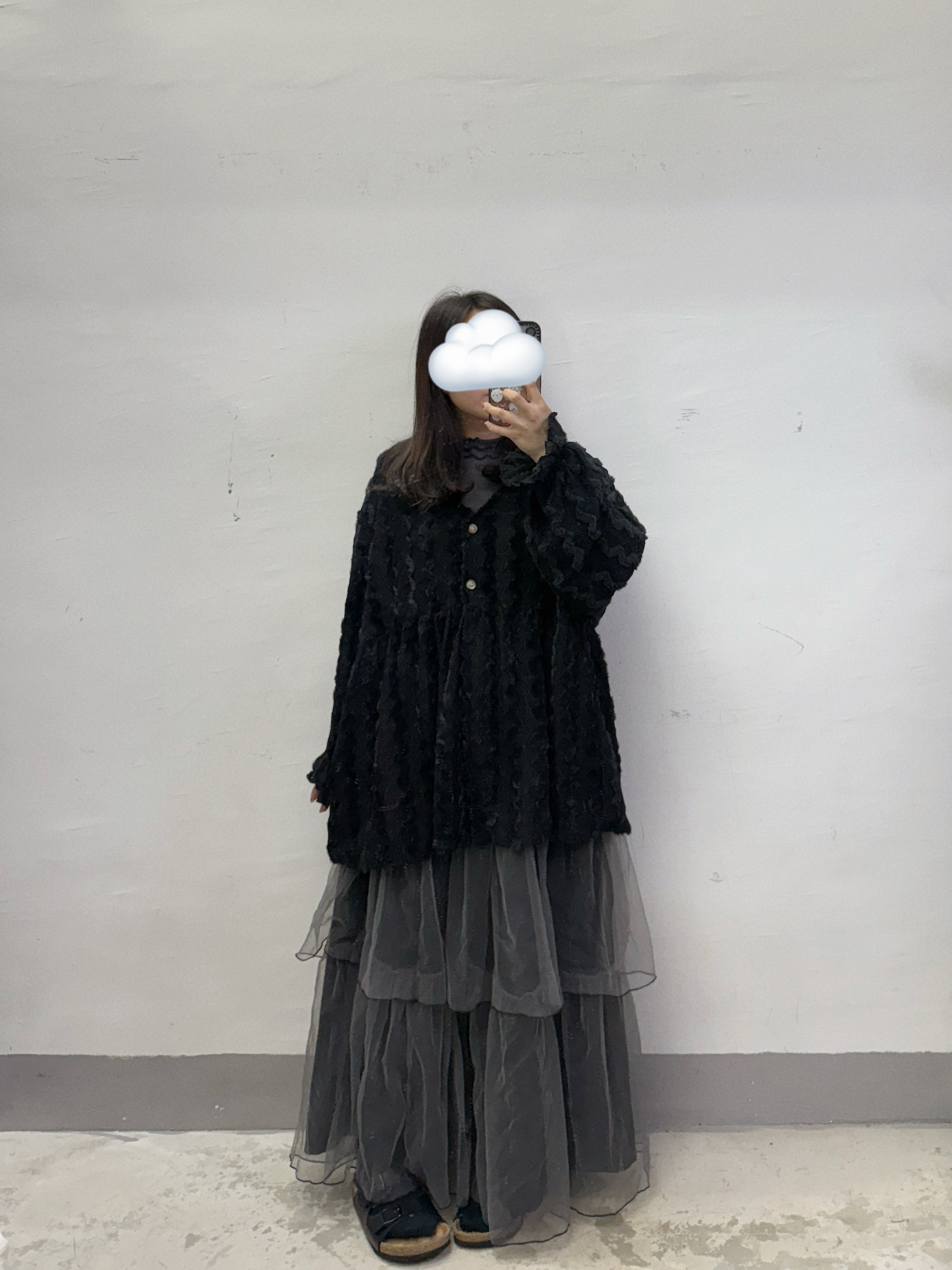 波浪紋v領外襯丨黑