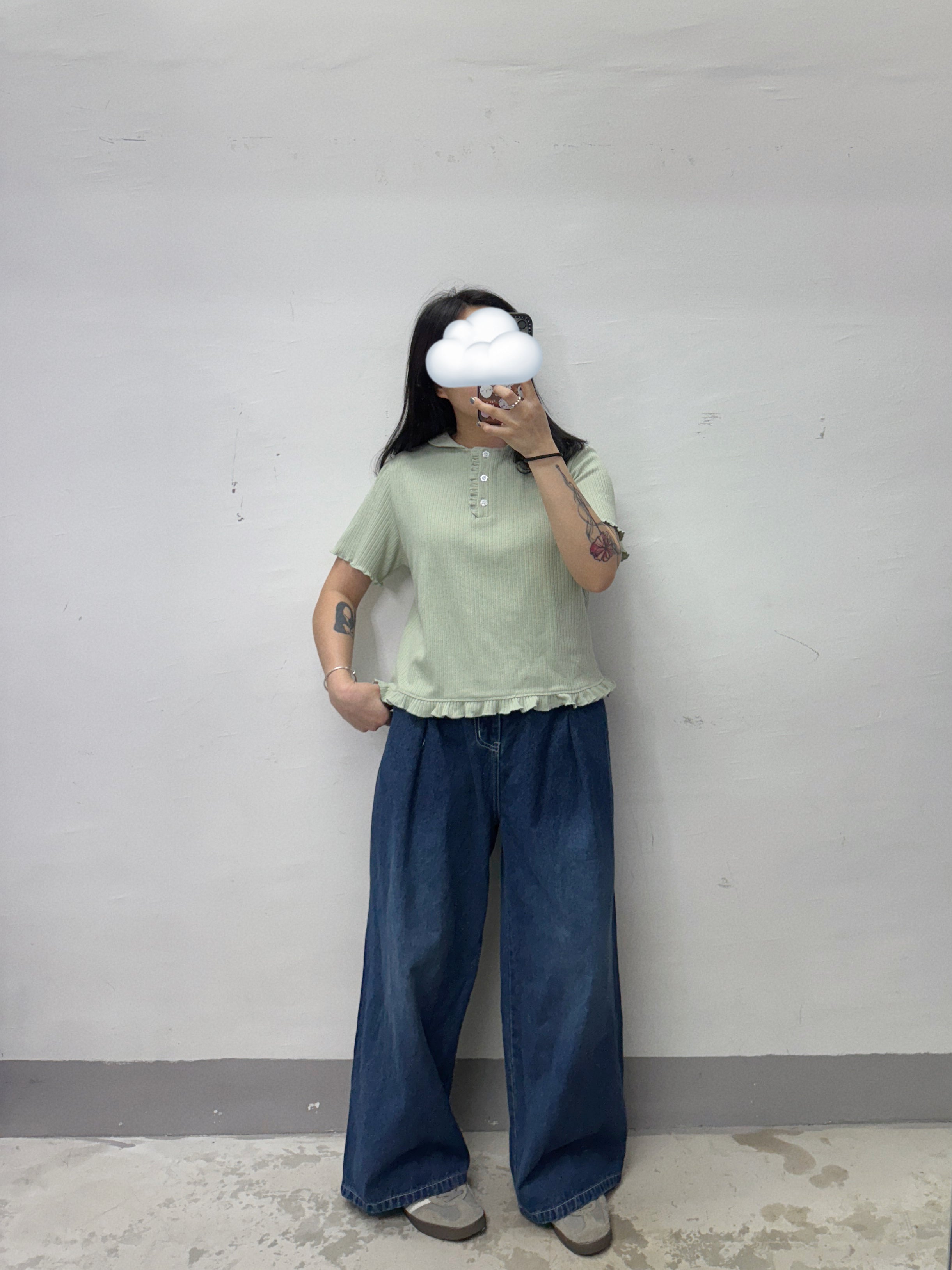 洗水色牛仔闊褲