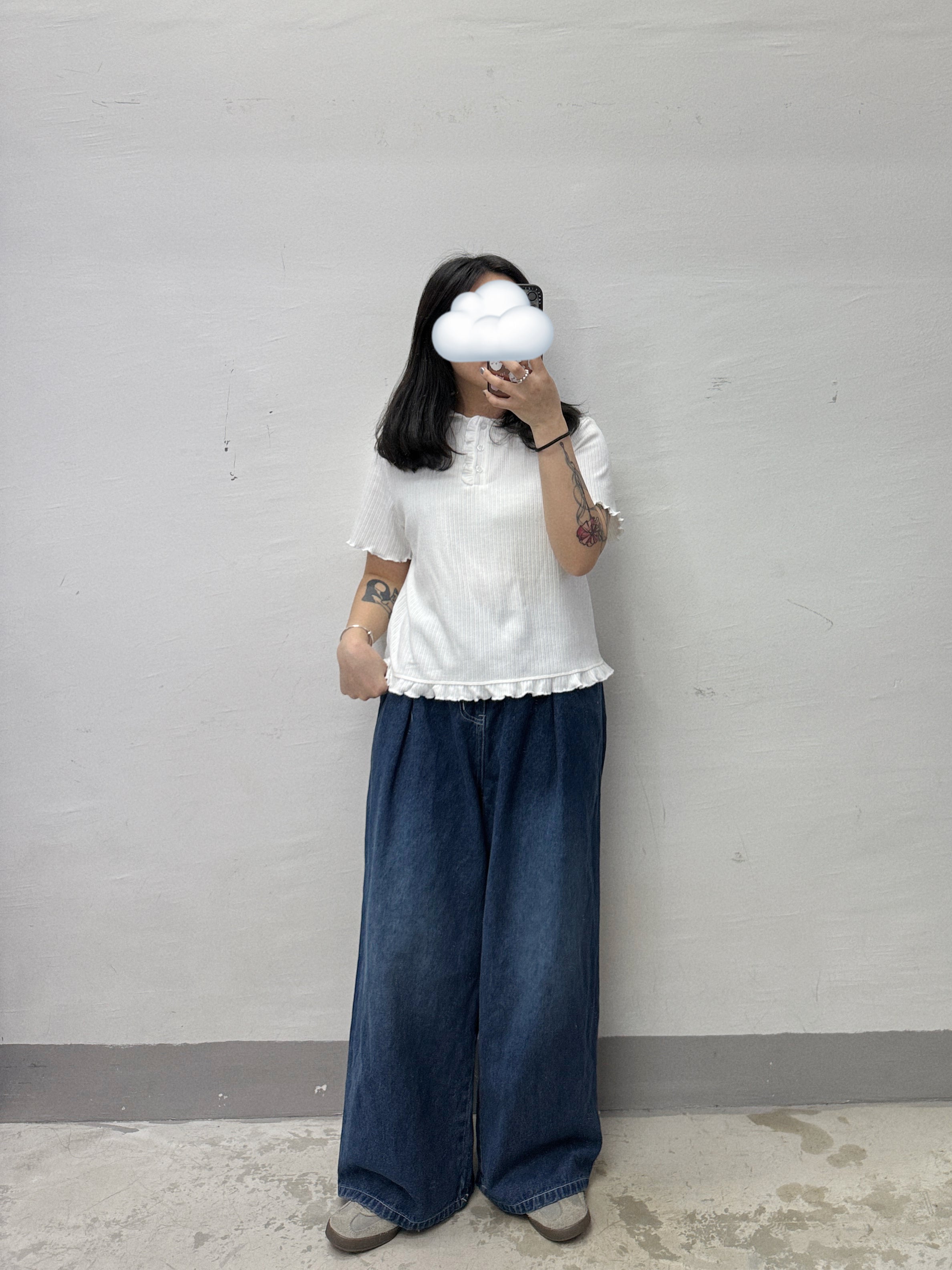 洗水色牛仔闊褲