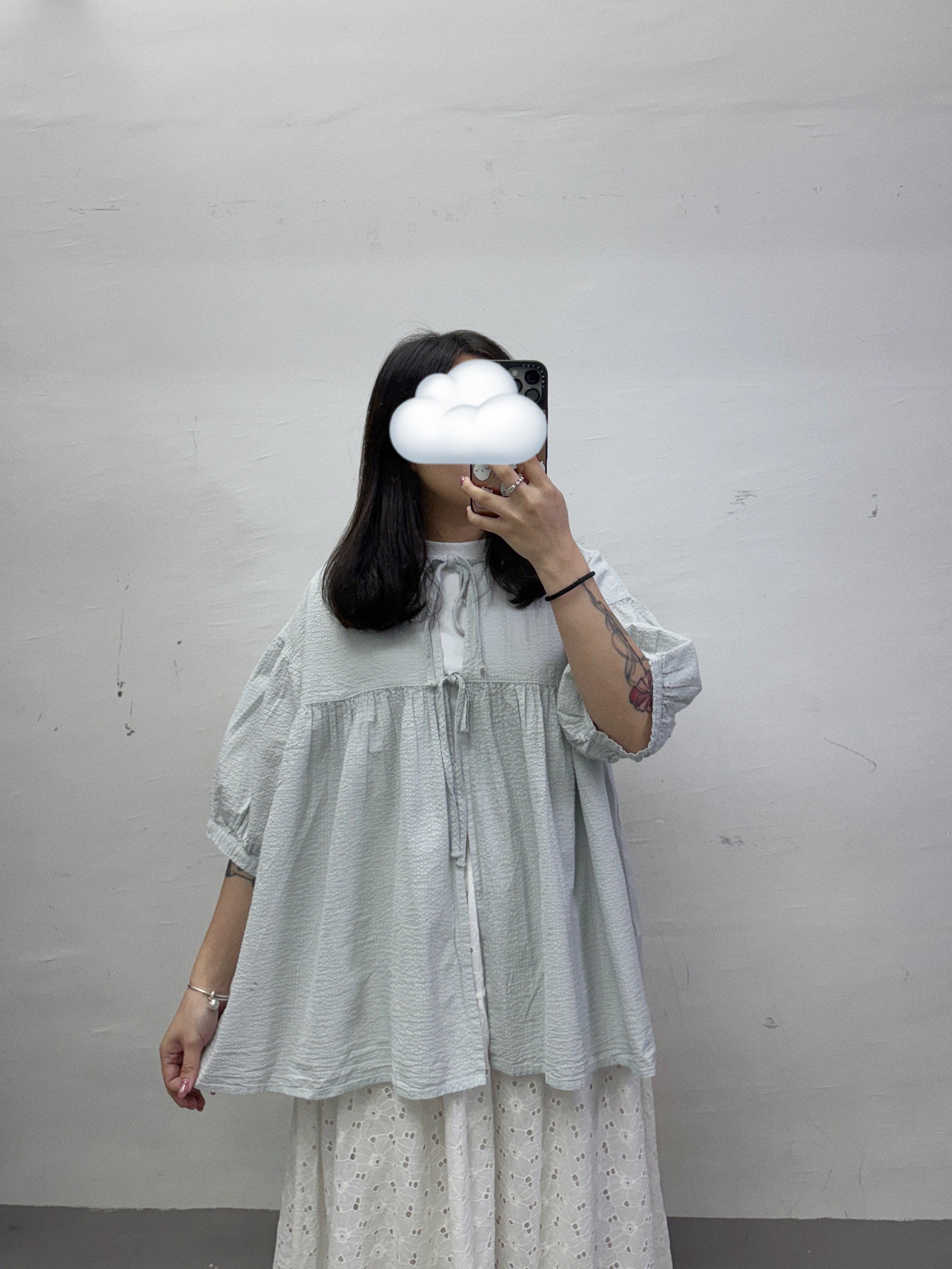 暗條紋綁帶蝴蝶結top丨灰藍