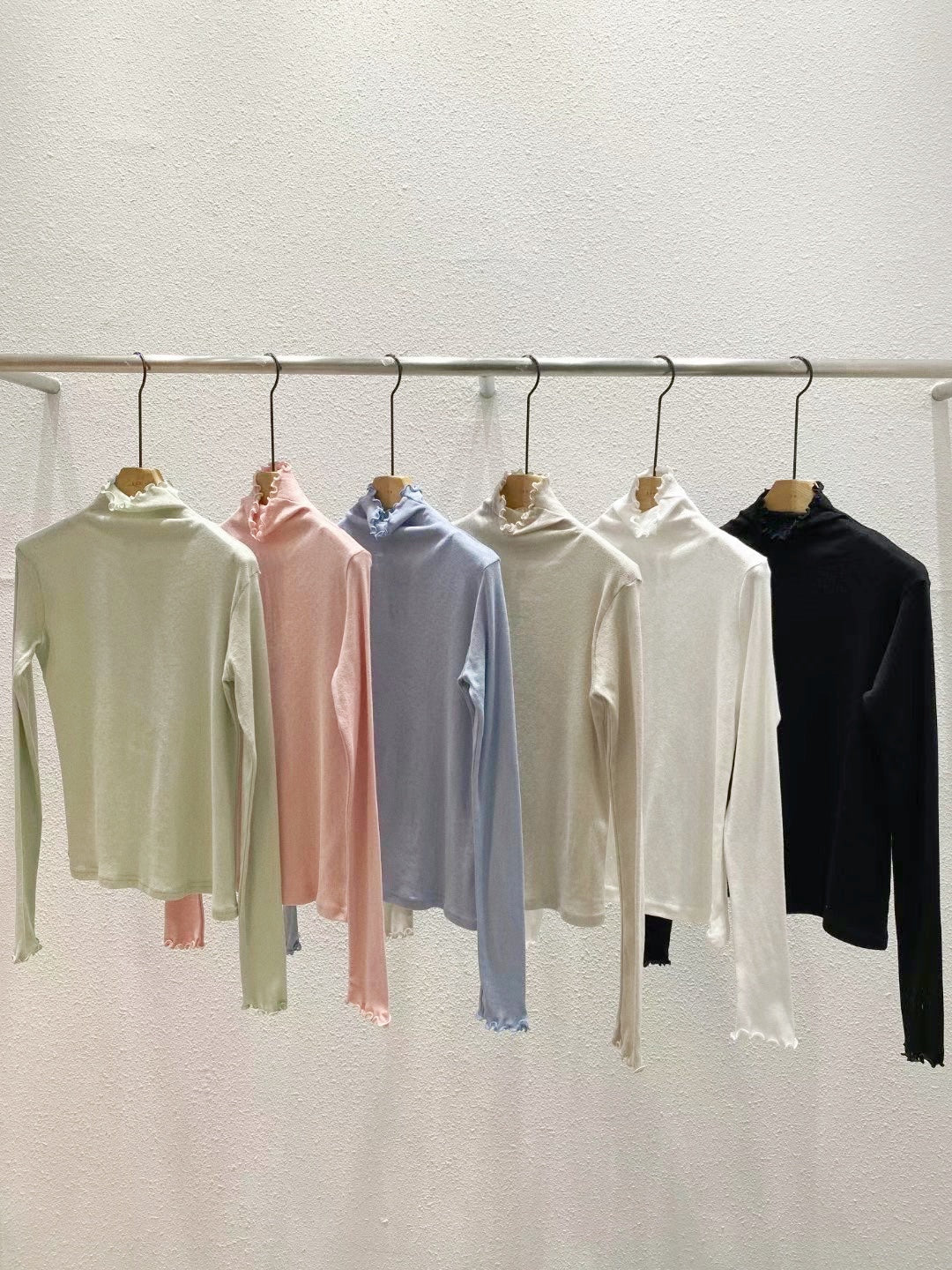 鏤空點點木耳邊打底｜黑