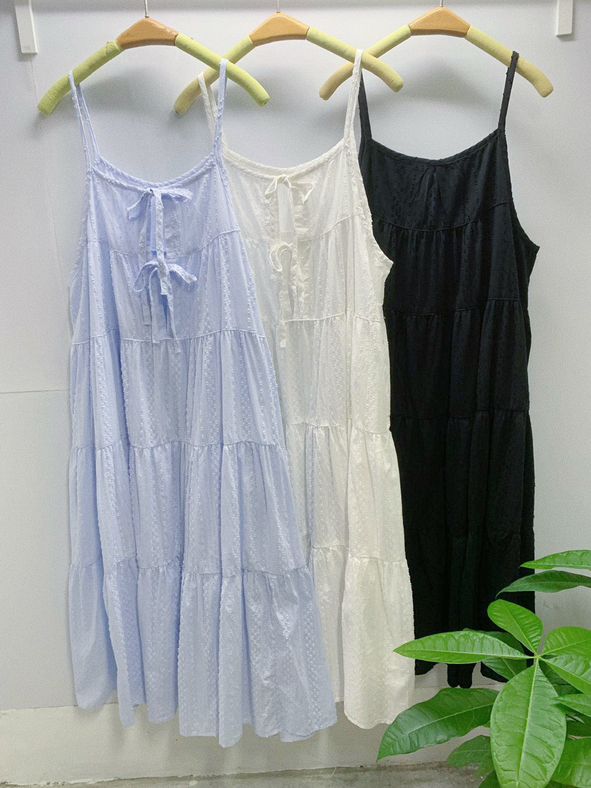 【SALE】點點紋綁帶吊帶ops｜白