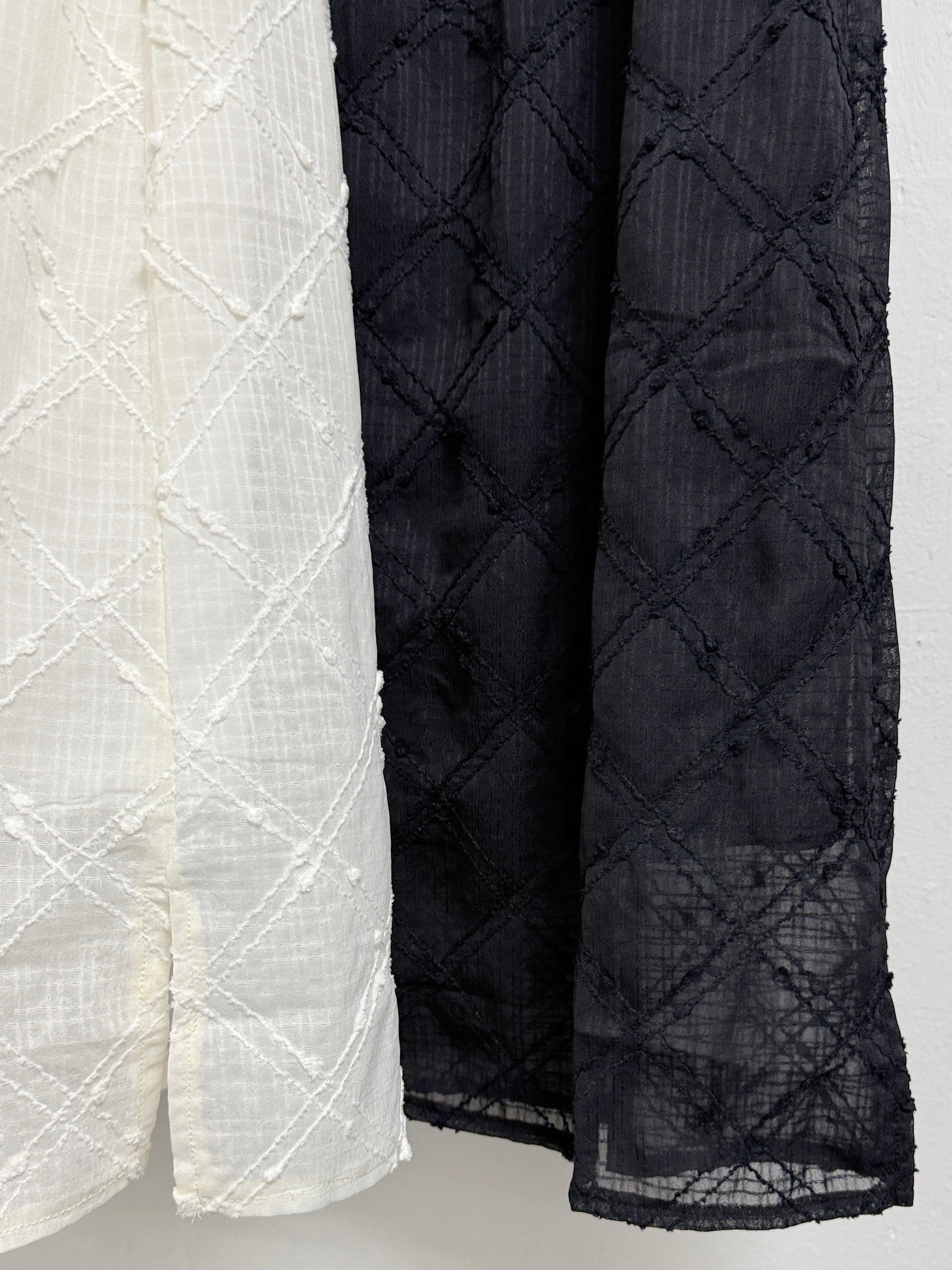 【SALE】刺繡菱格半身裙丨米白