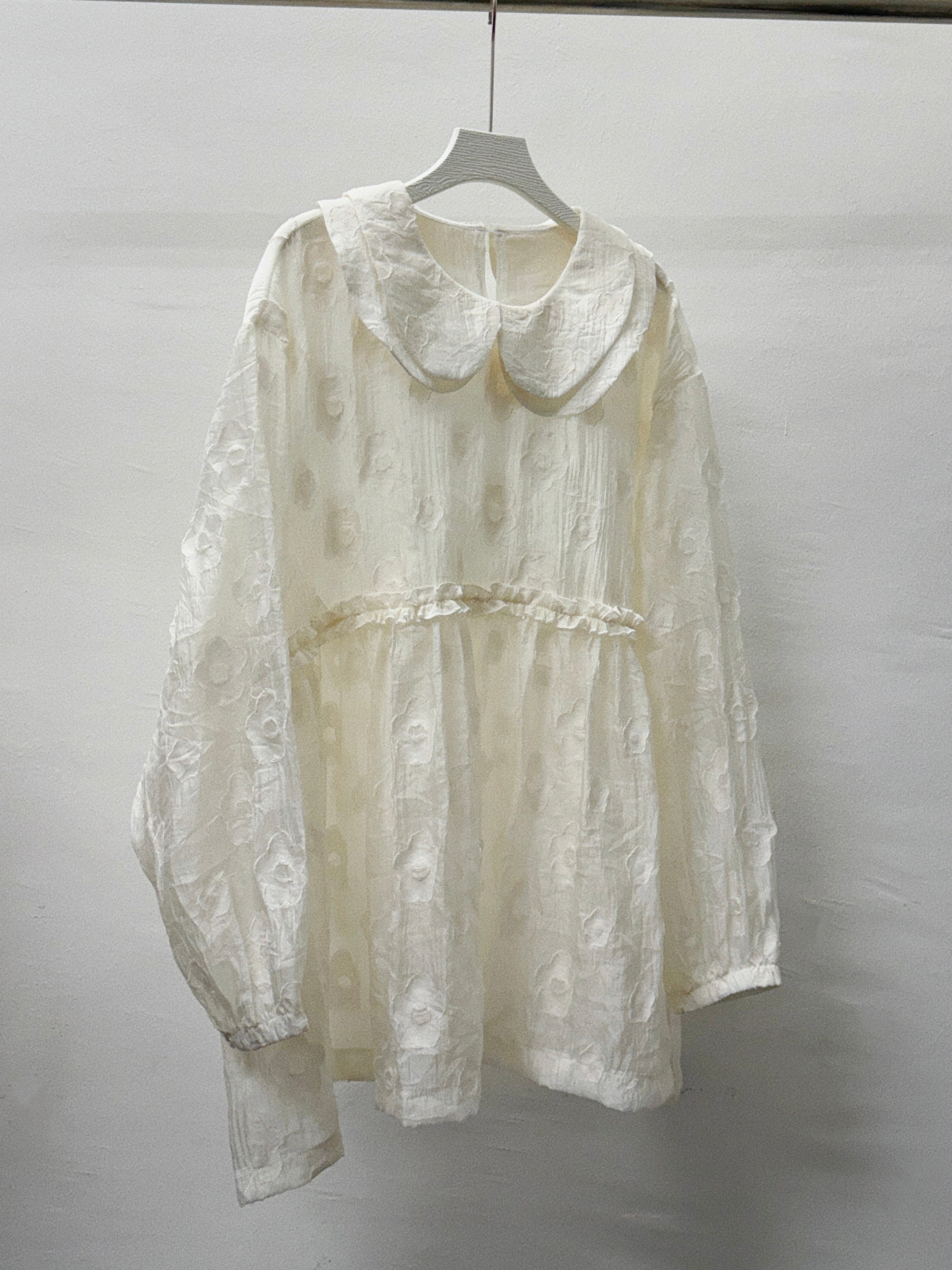【SALE】花紋娃娃半透top丨米白
