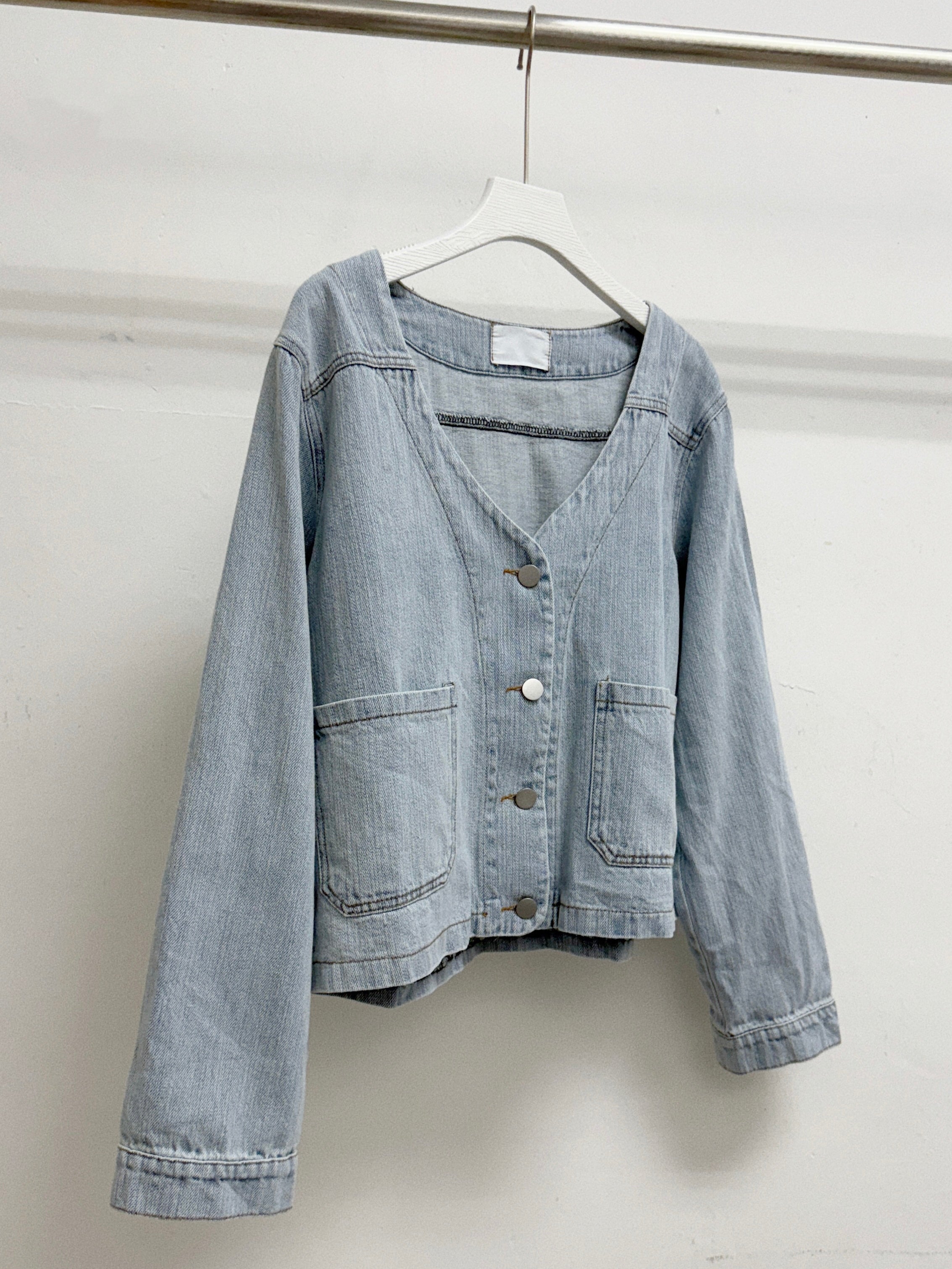 v領短款薄牛仔外套