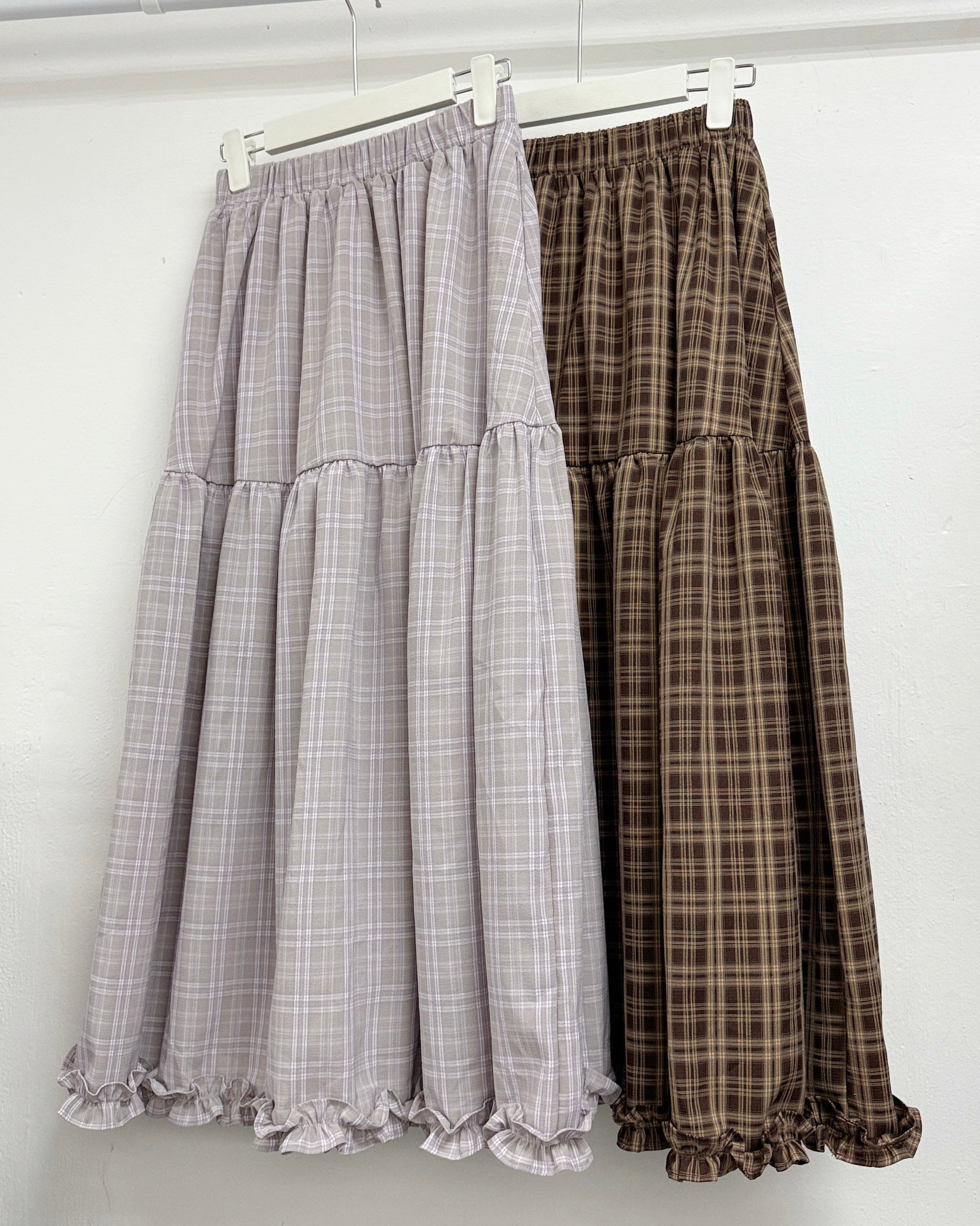 下擺ruffle邊格紋半身裙丨啡