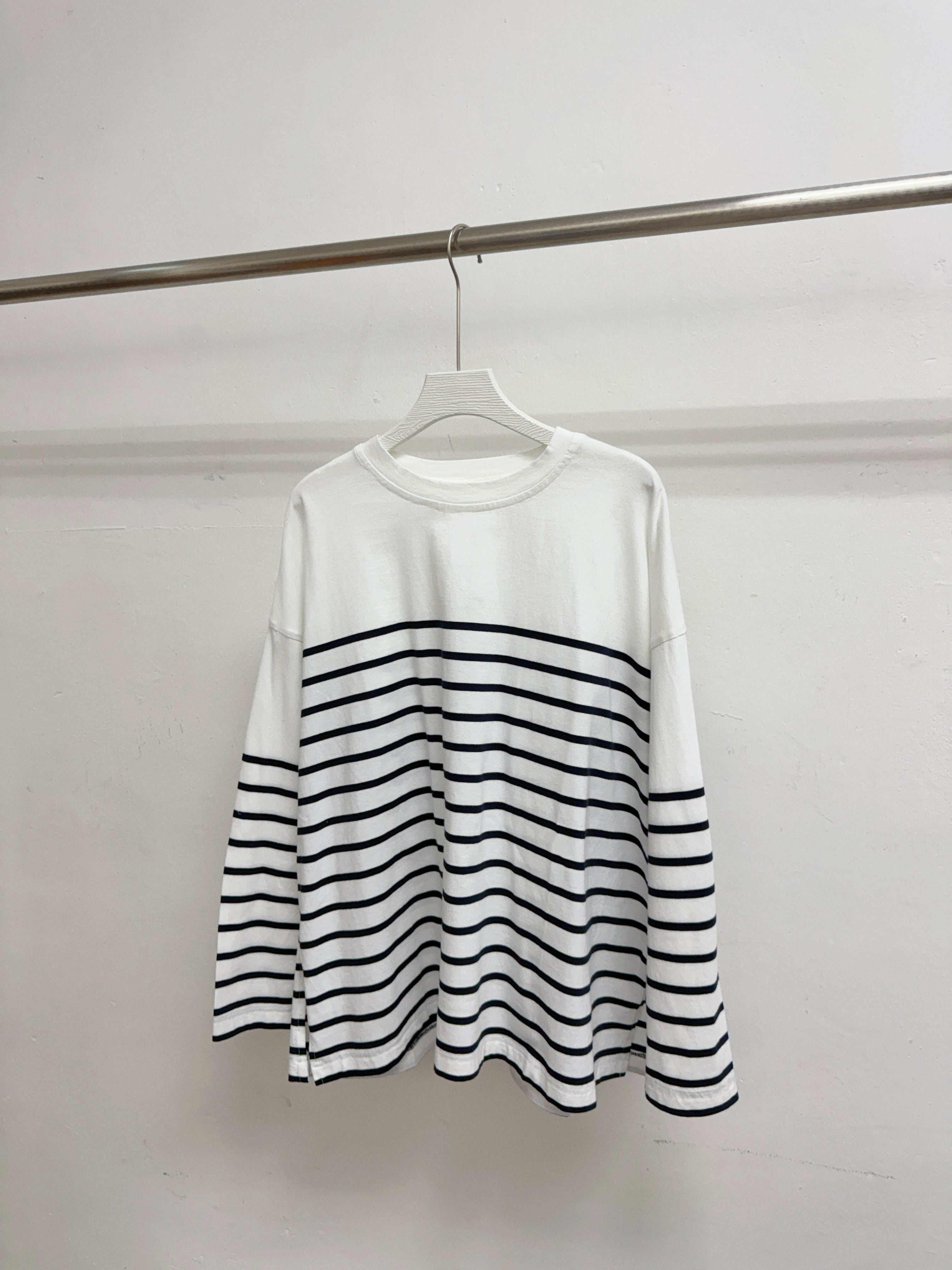 簡約側開叉條紋上衣