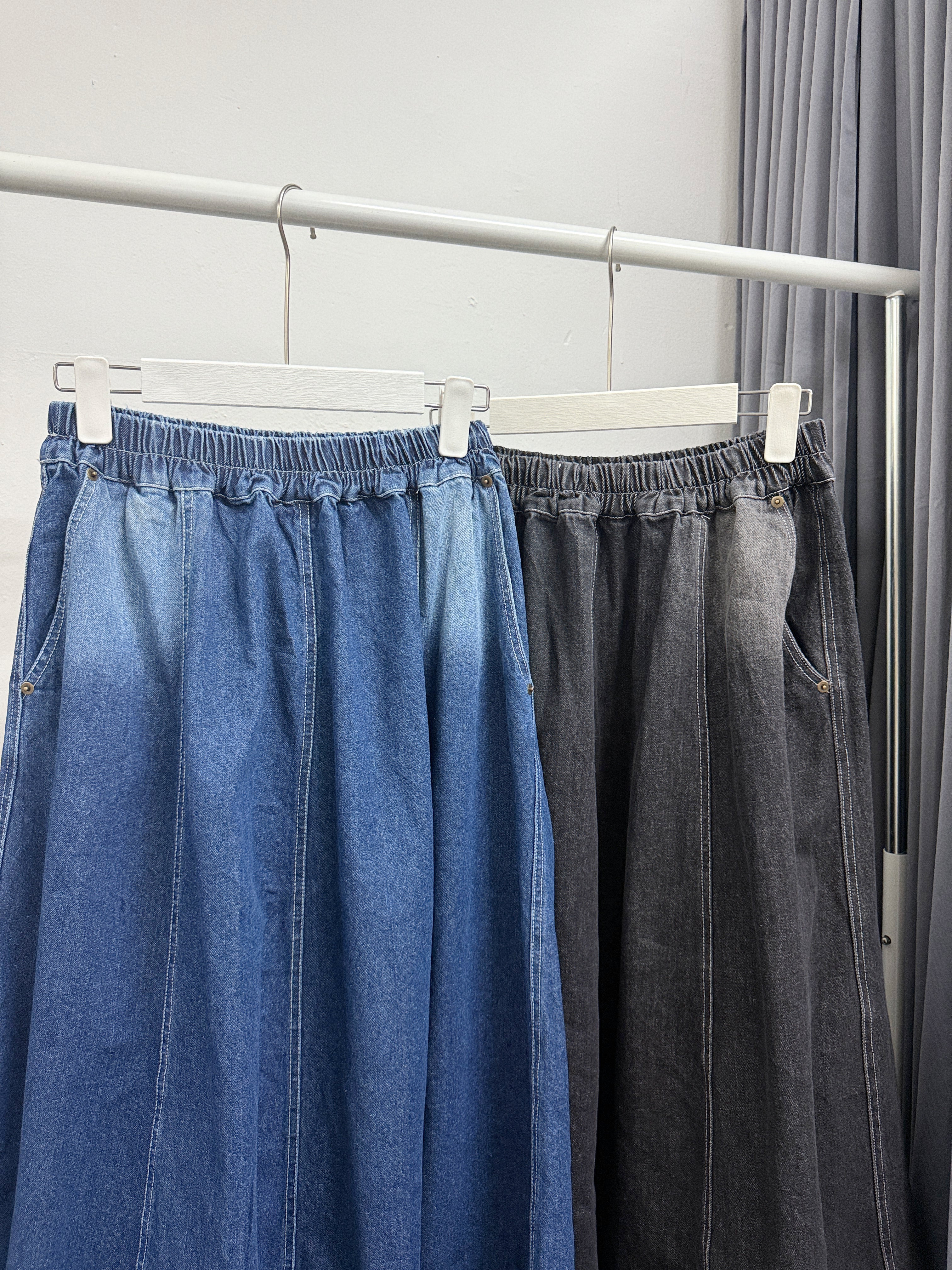 【SALE】全橡筋腰洗水色牛仔裙丨2 col