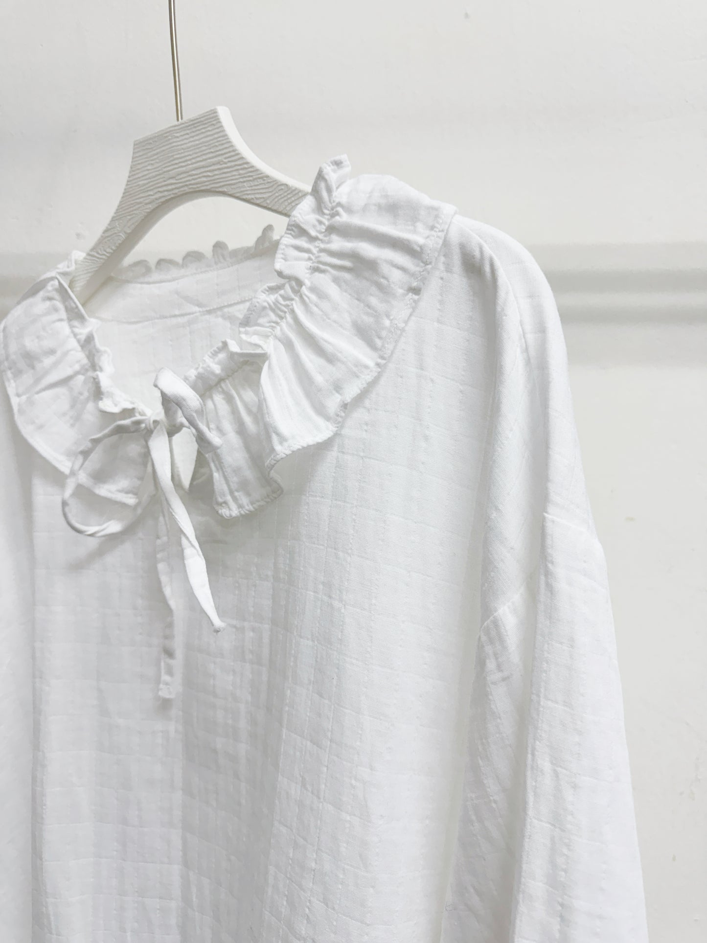 【SALE】荷葉領暗格紋雙層下擺ruffle上衣