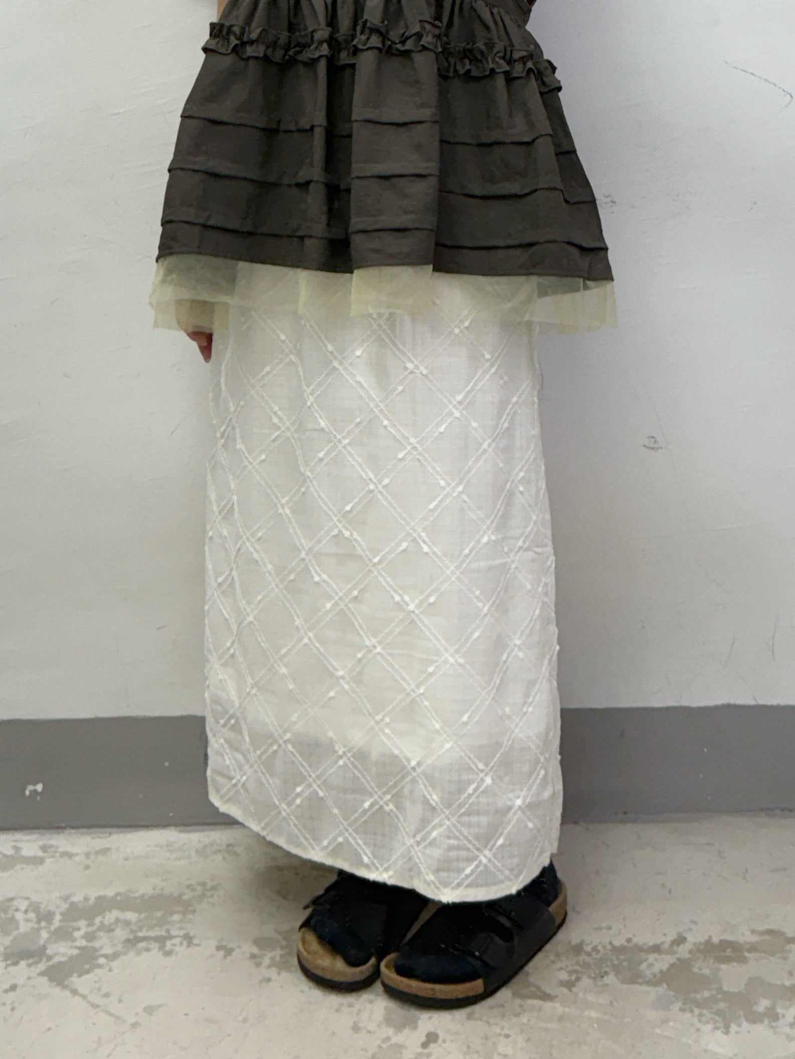 【SALE】刺繡菱格半身裙丨米白