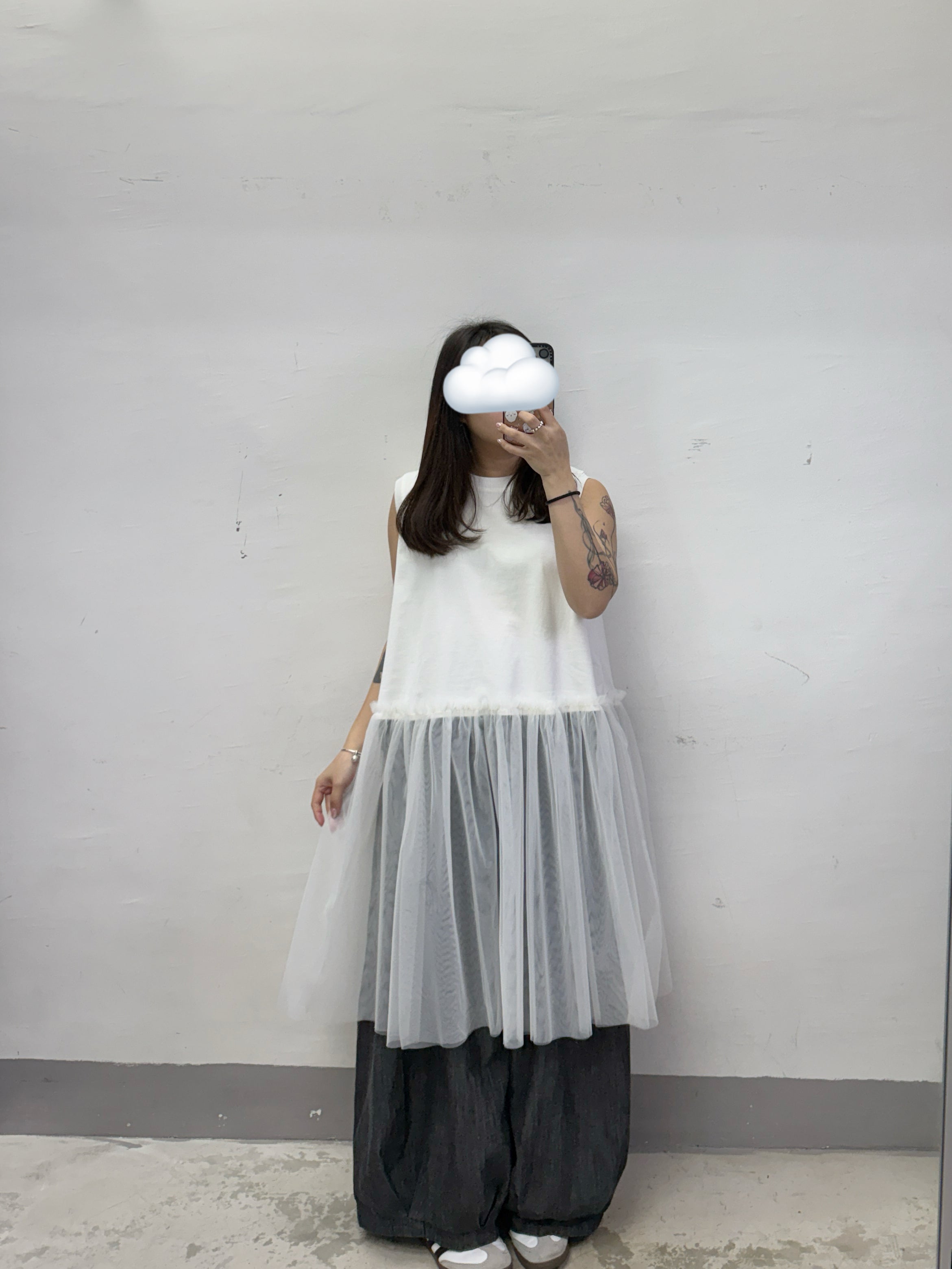 下擺拼紗圓領背心丨2 col