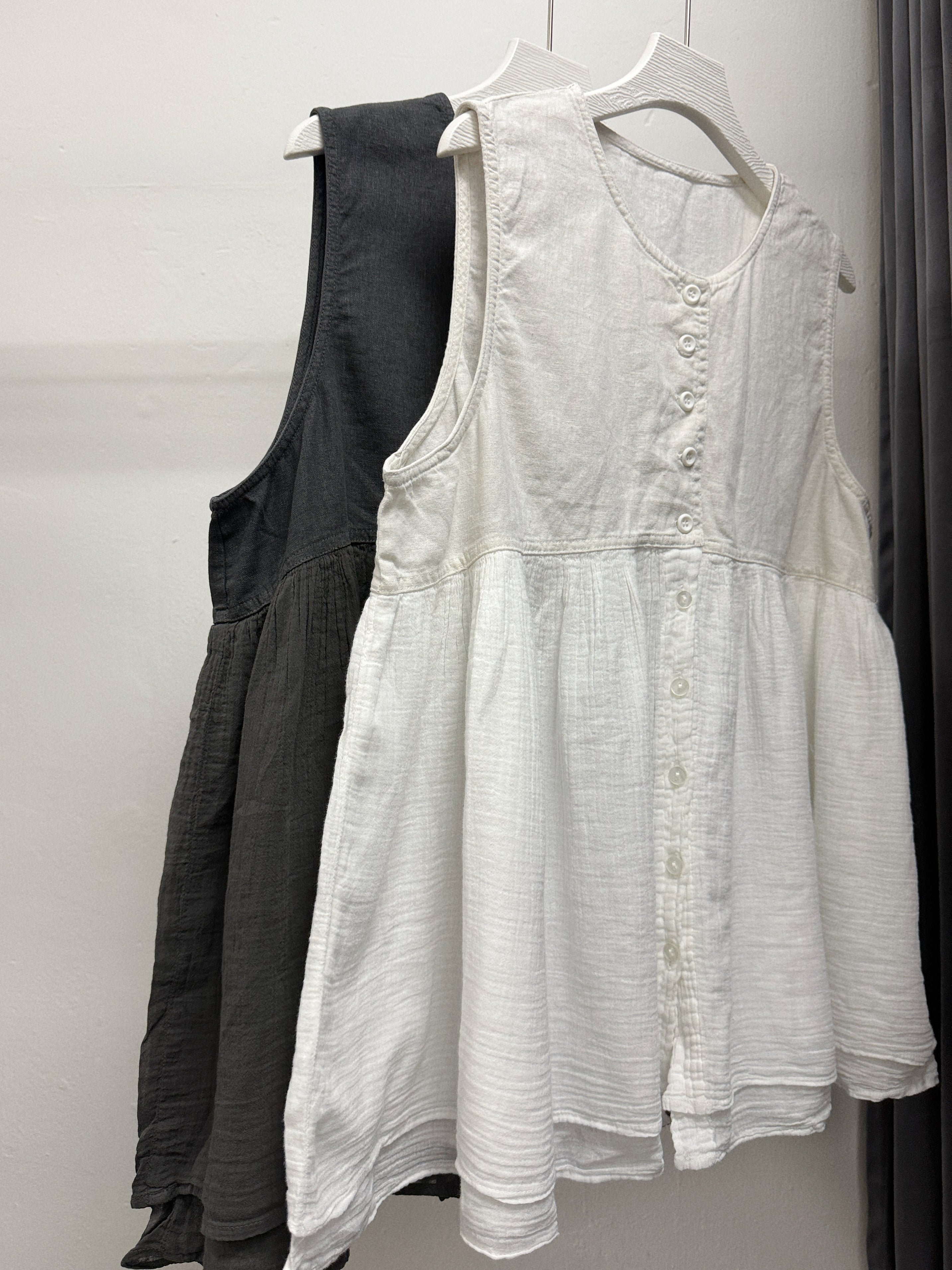 新色入！拼布排鈕傘型背心丨3 col