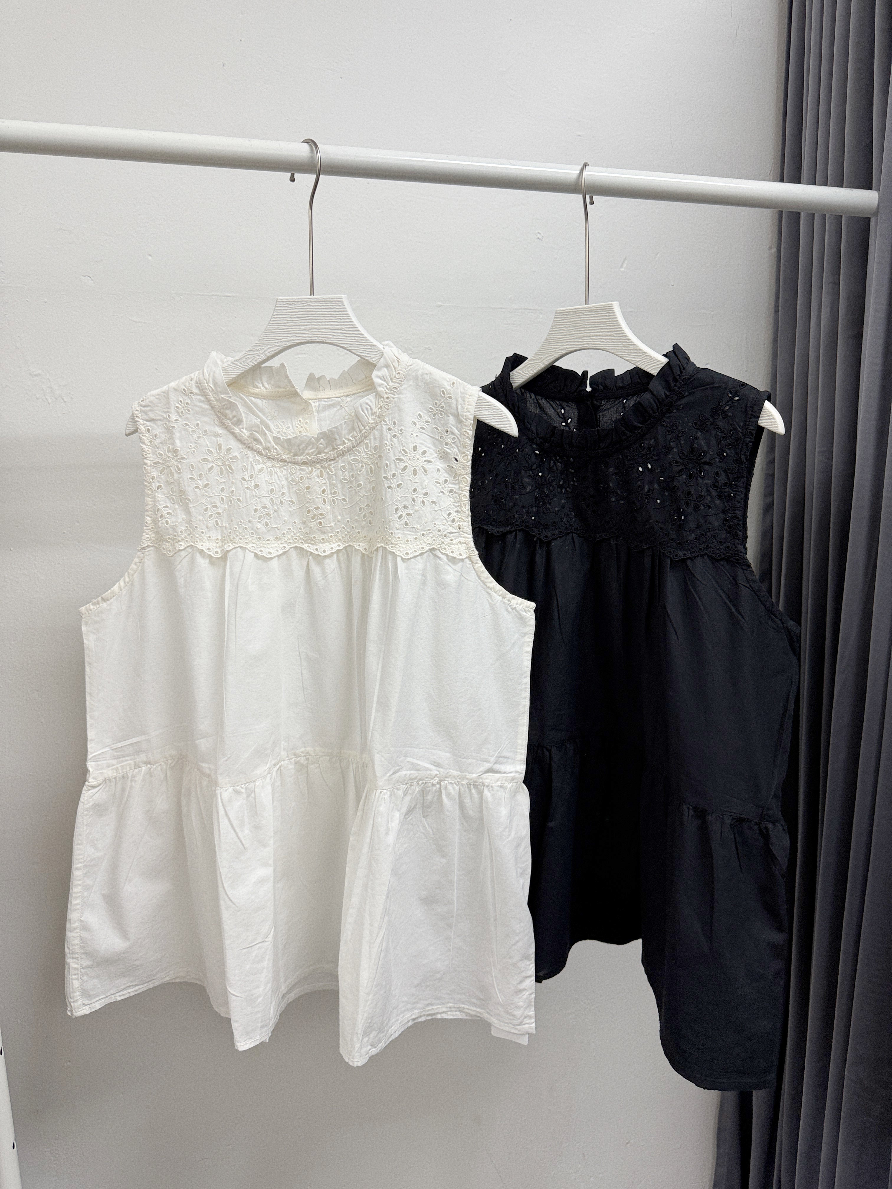 【Happy Price】ruffle領拼通花背心丨2 col