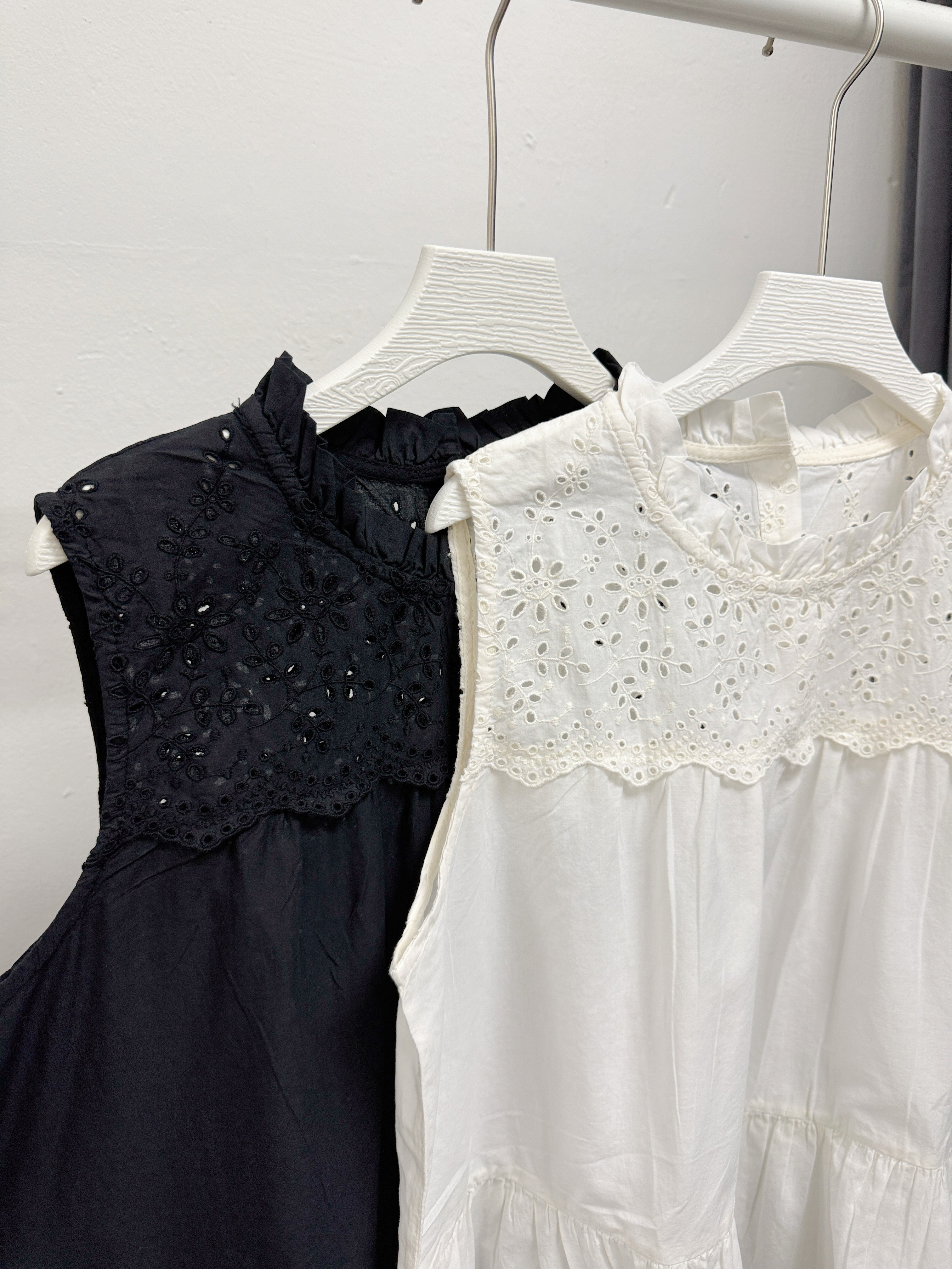 【Happy Price】ruffle領拼通花背心丨2 col