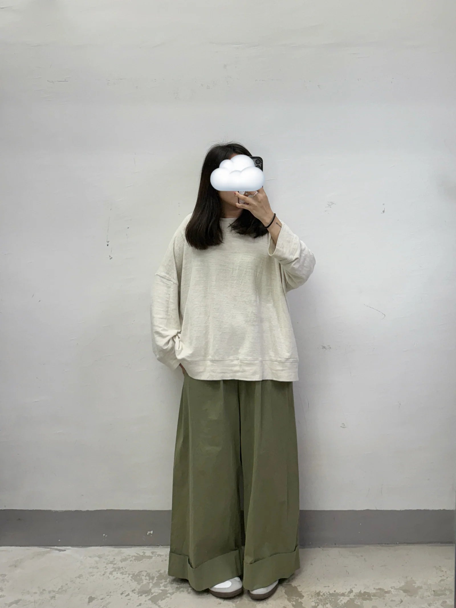 舒服軟身圓領basic闊身上衣丨米白