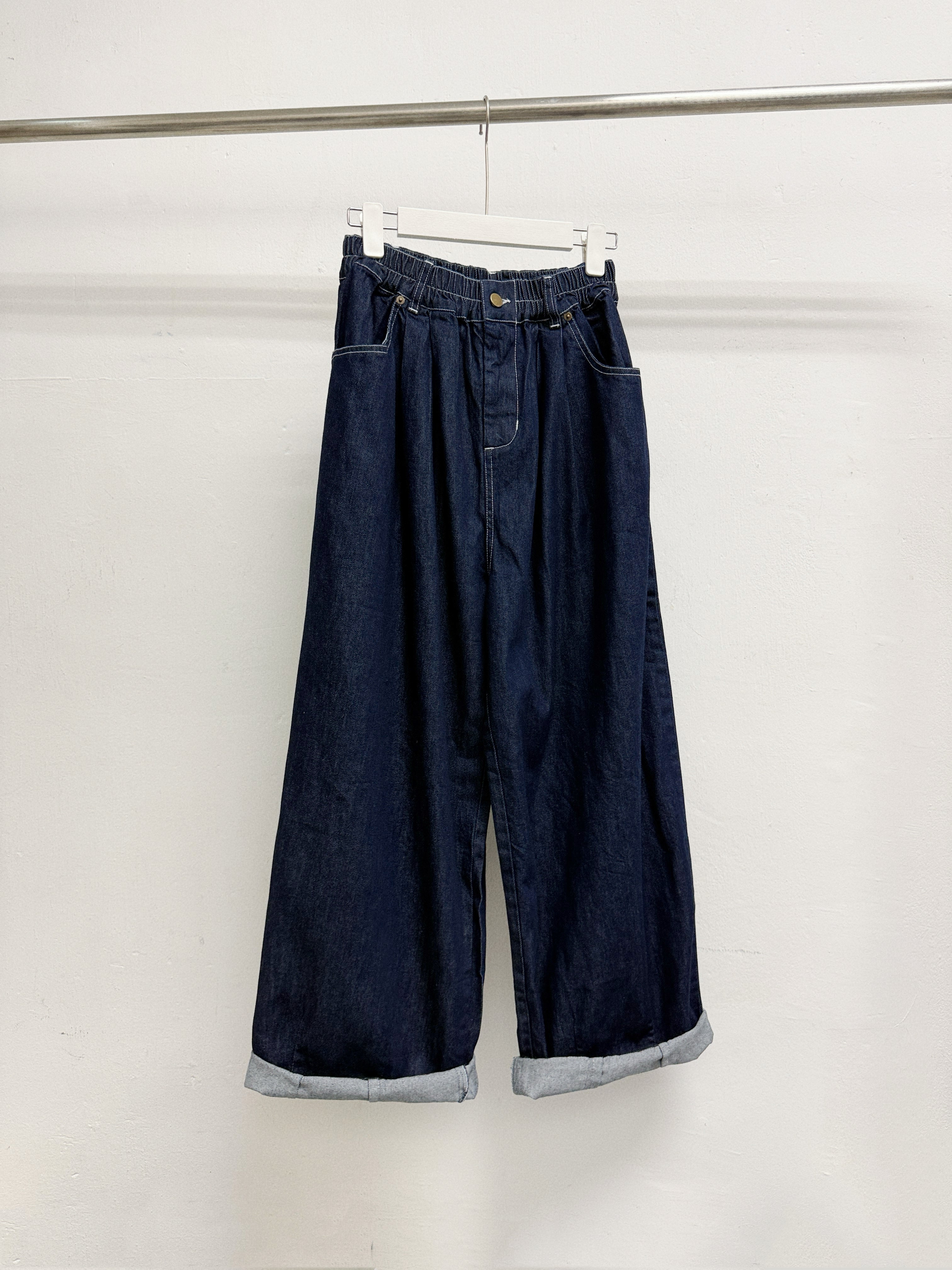 全橡筋腰牛仔闊褲