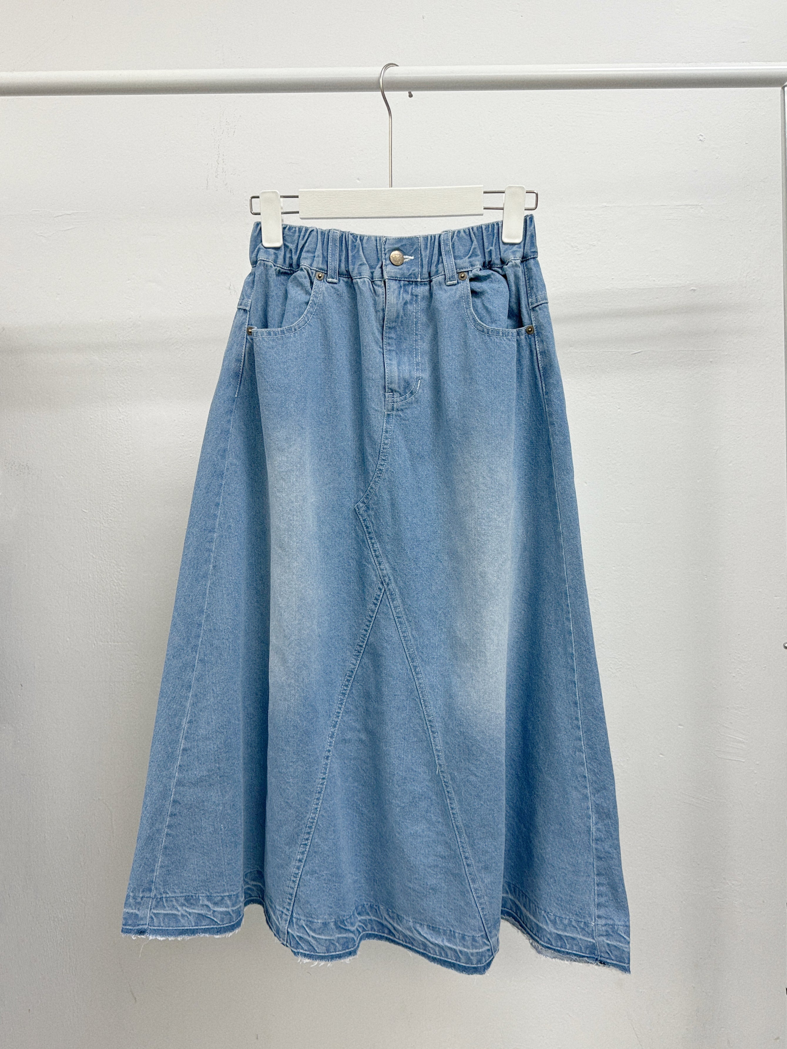 daily洗水色牛仔半身裙